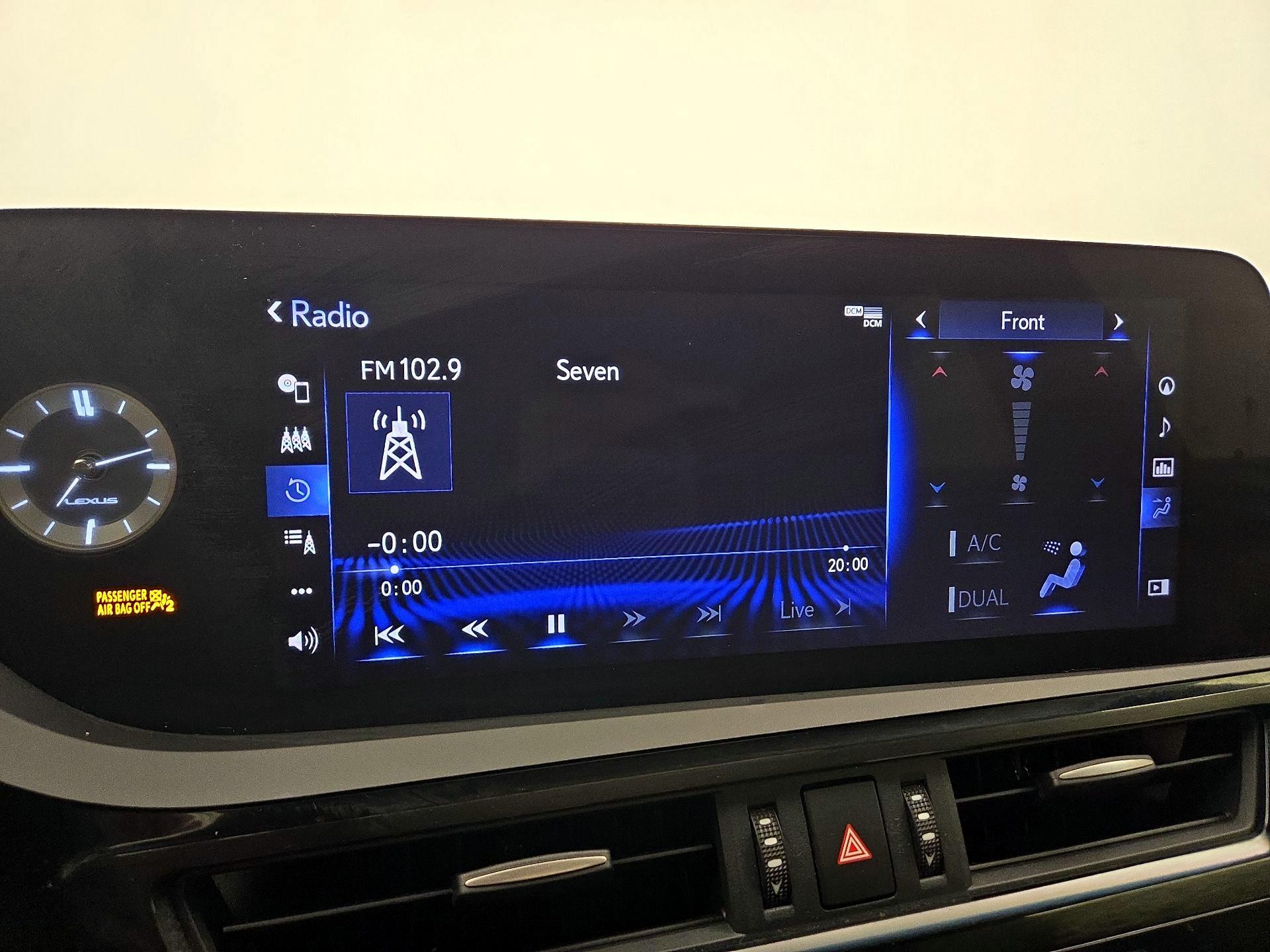 Thumbnail: 2022 Lexus ES - 16