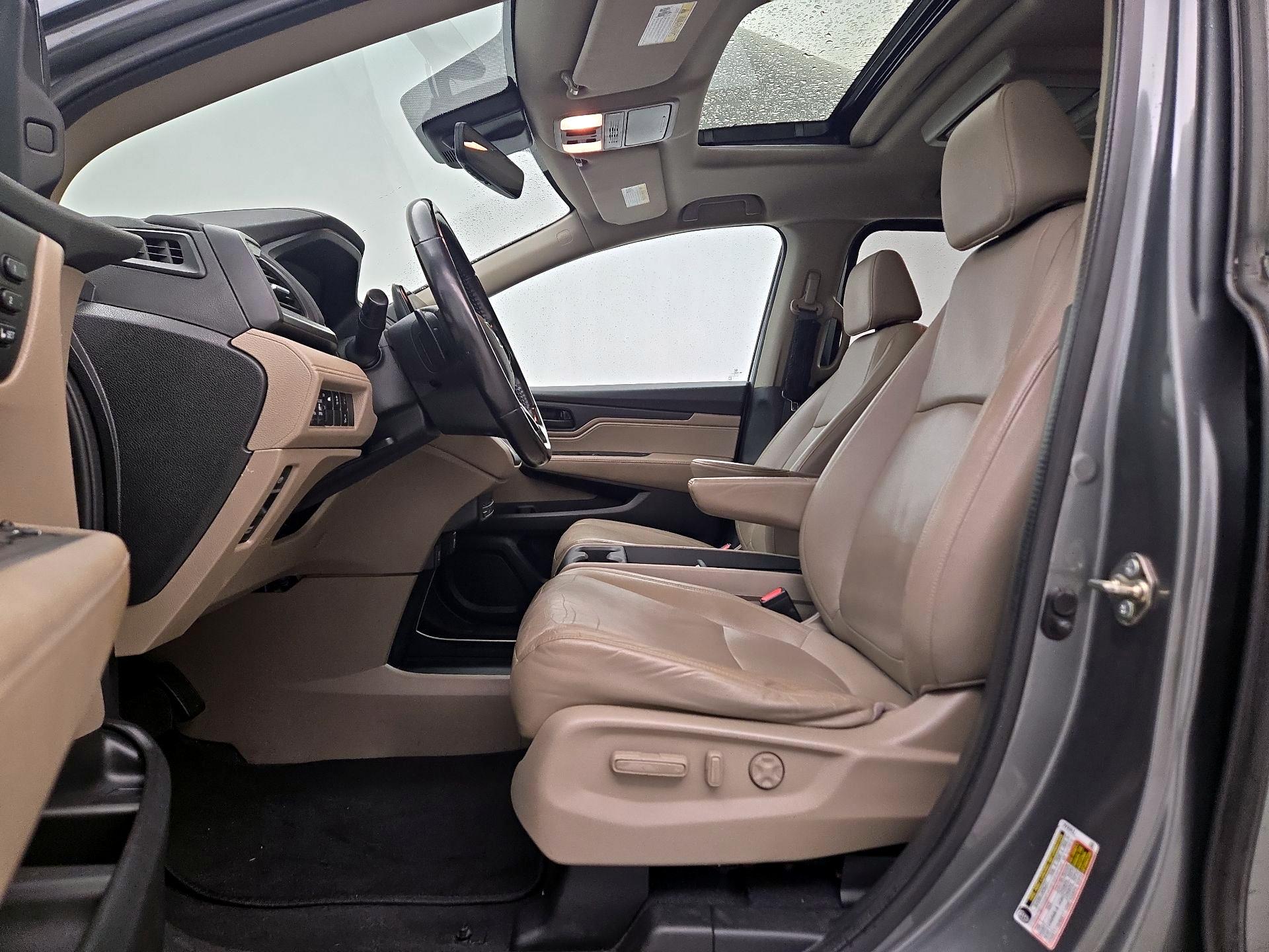 Thumbnail: 2018 Honda Odyssey - 11