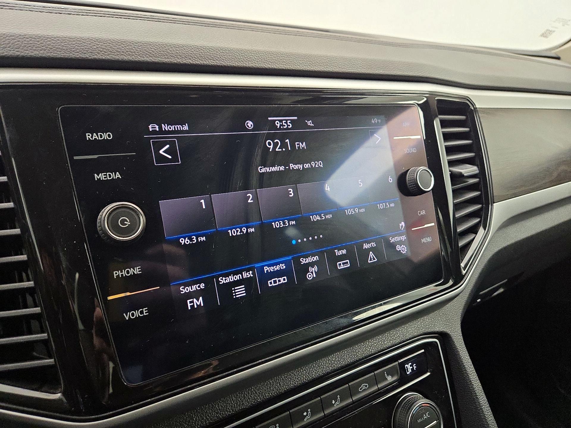 Thumbnail: 2022 Volkswagen Atlas - 15