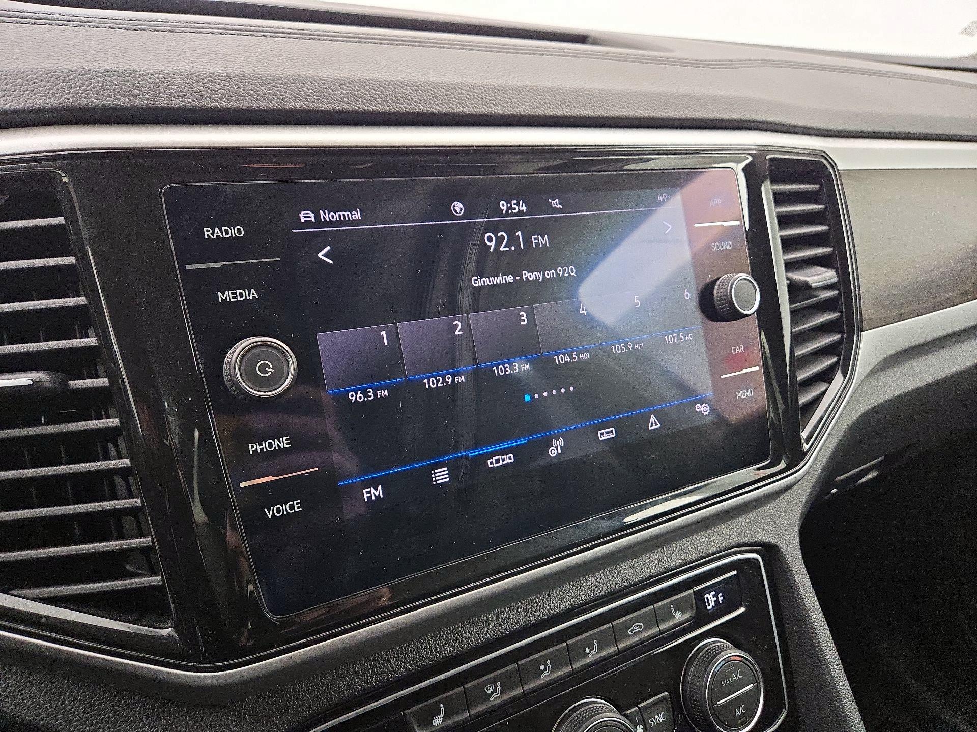 Thumbnail: 2022 Volkswagen Atlas - 17