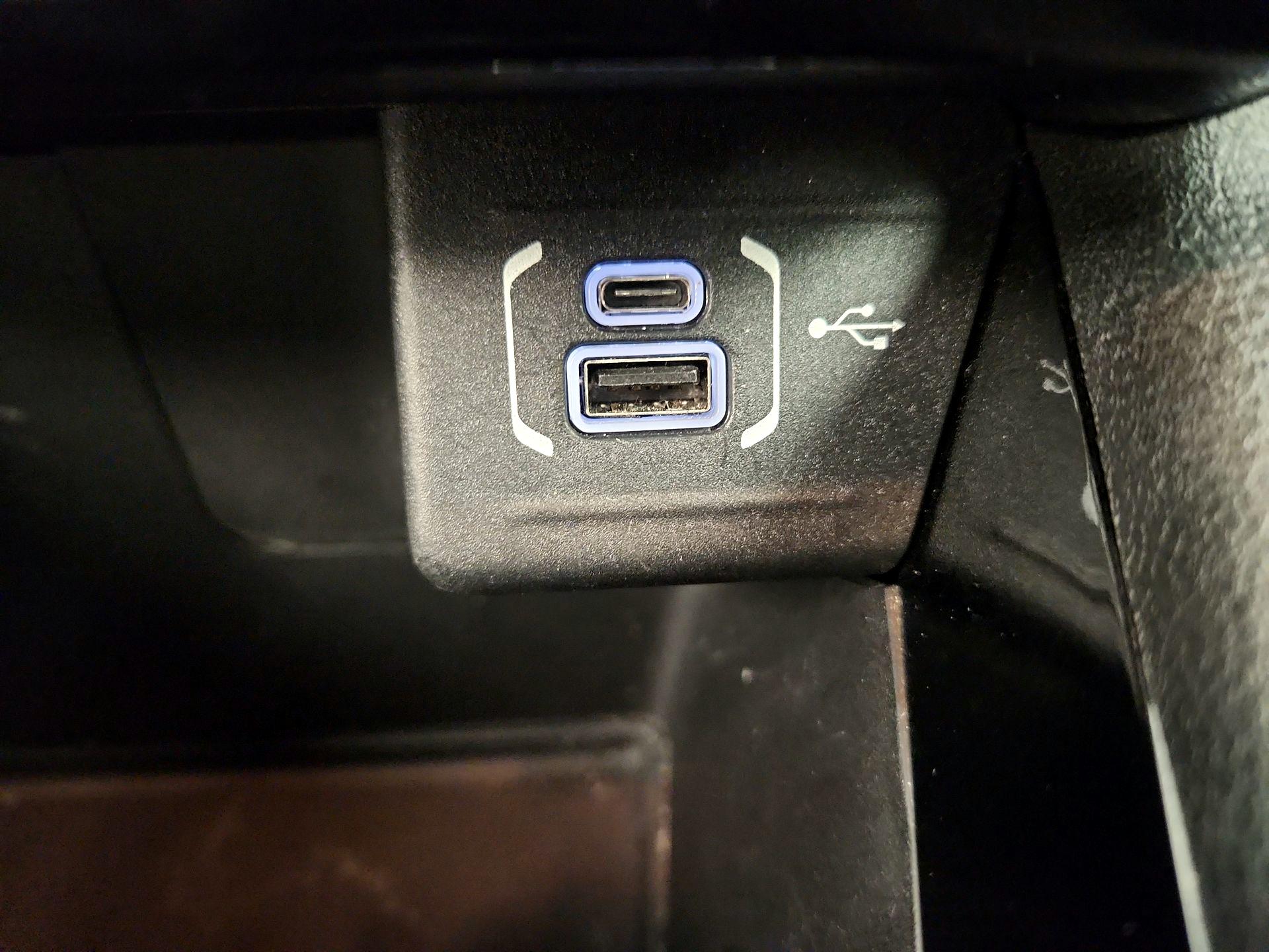 Thumbnail: 2022 Jeep Compass - 18