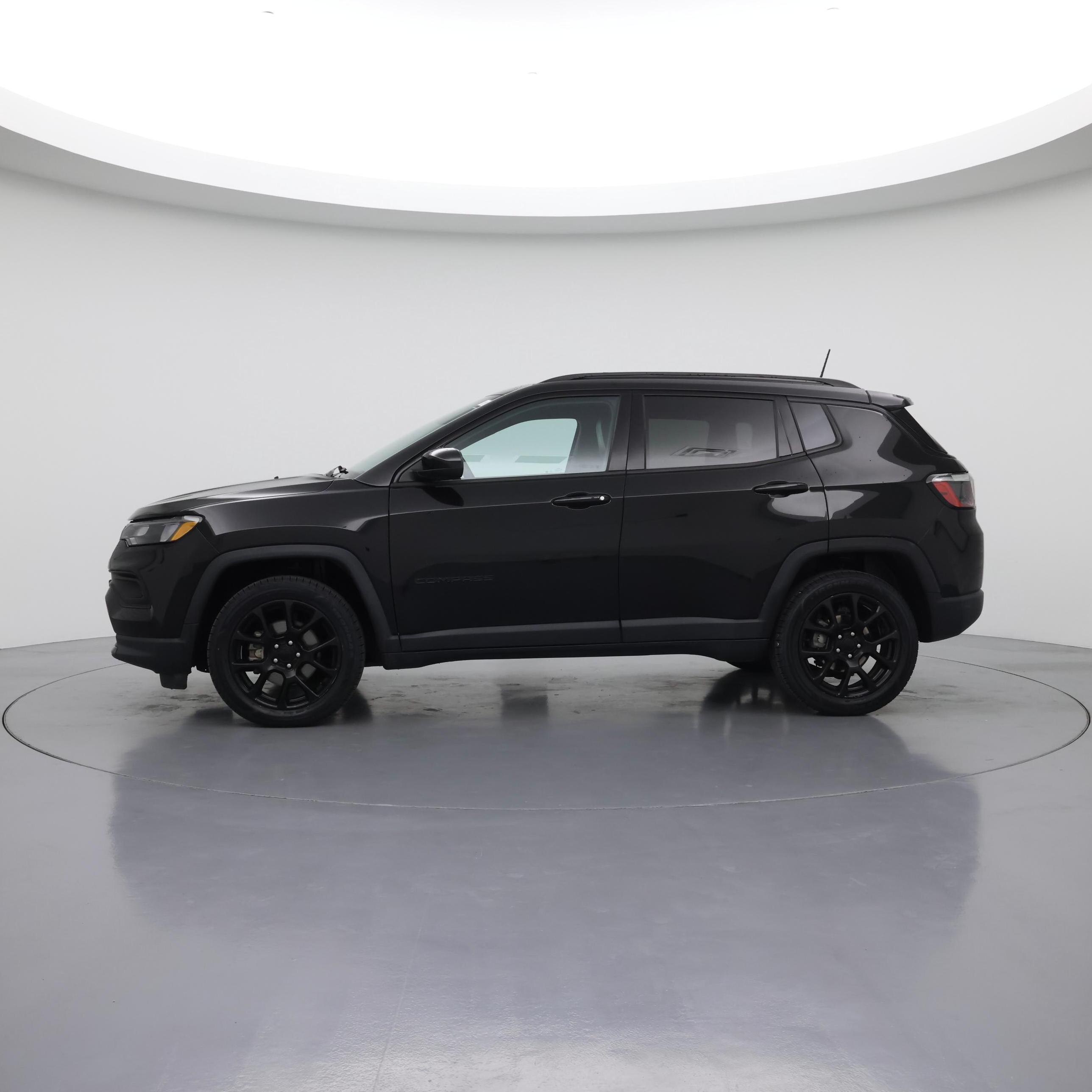 Thumbnail: 2022 Jeep Compass - 3