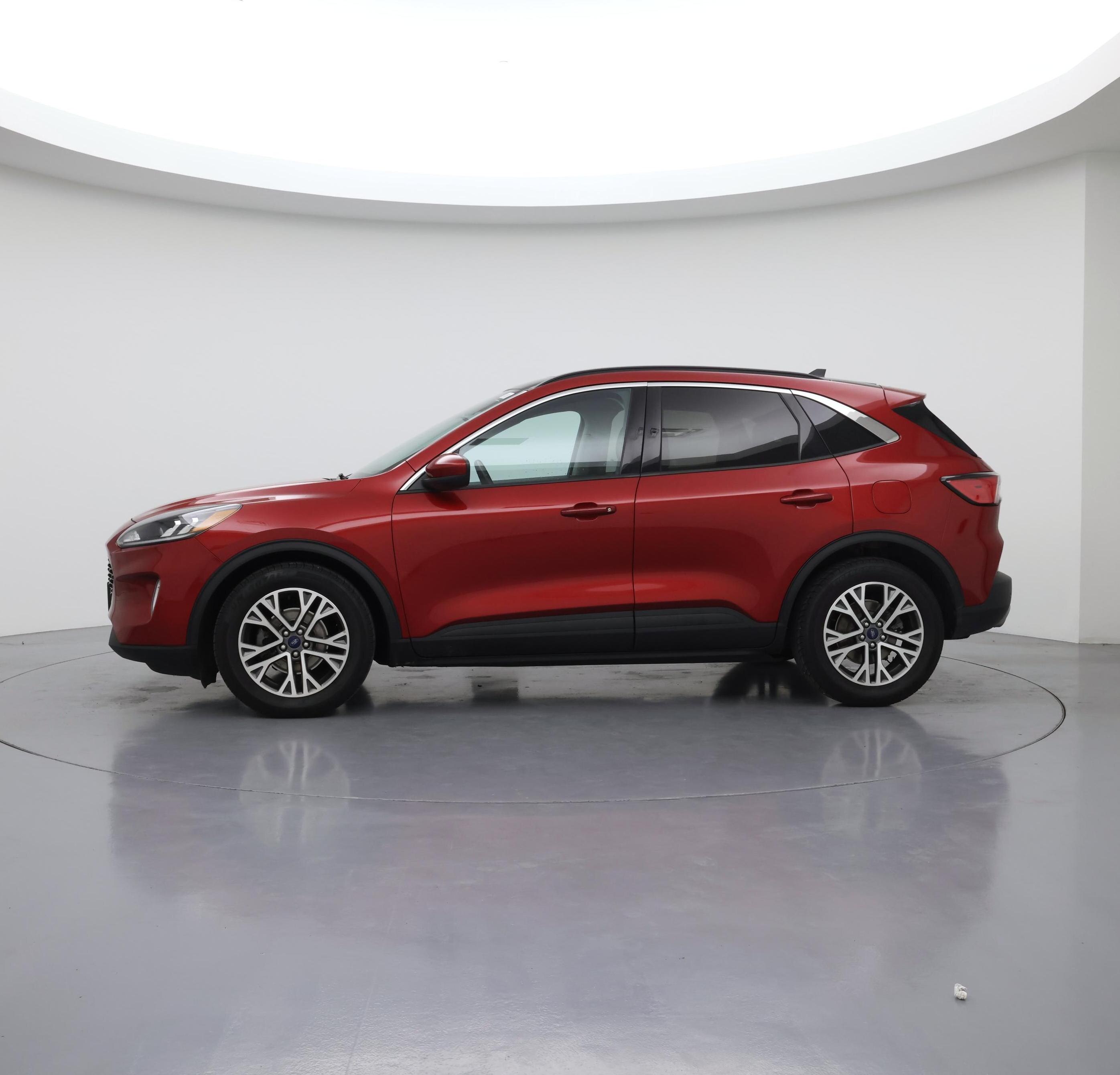 Thumbnail: 2021 Ford Escape - 3