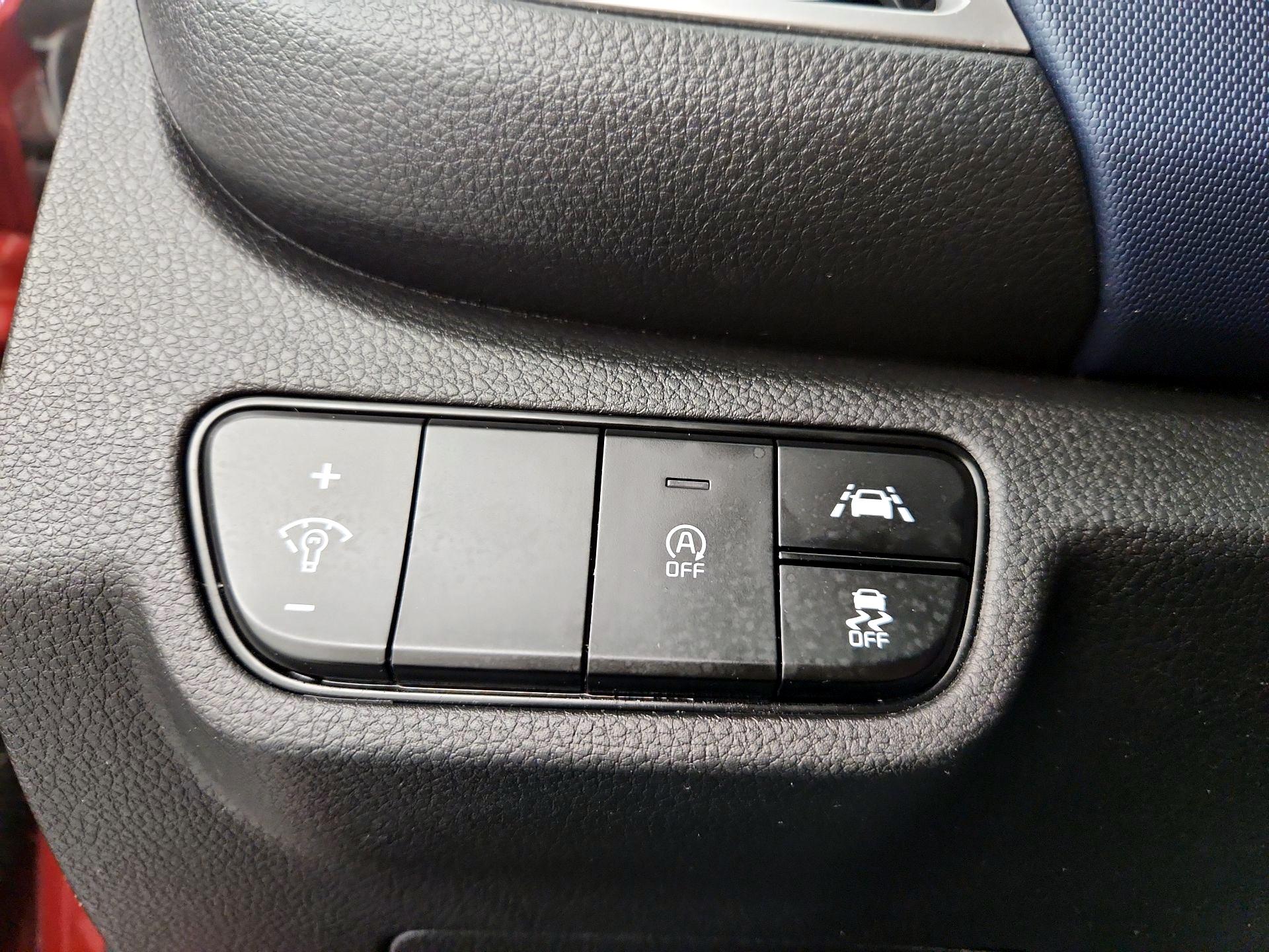 Thumbnail: 2023 Kia Seltos - 13