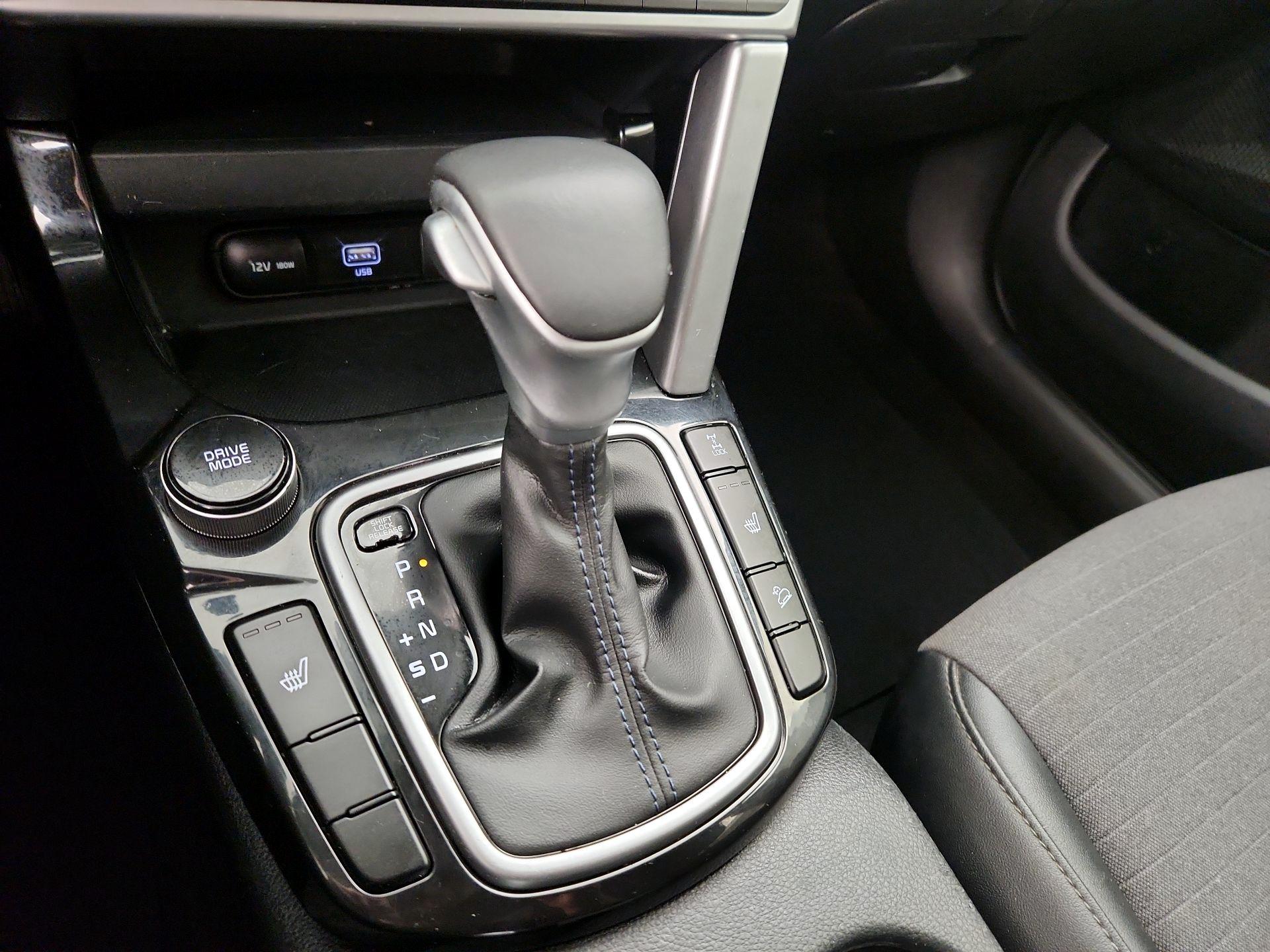 Thumbnail: 2023 Kia Seltos - 17