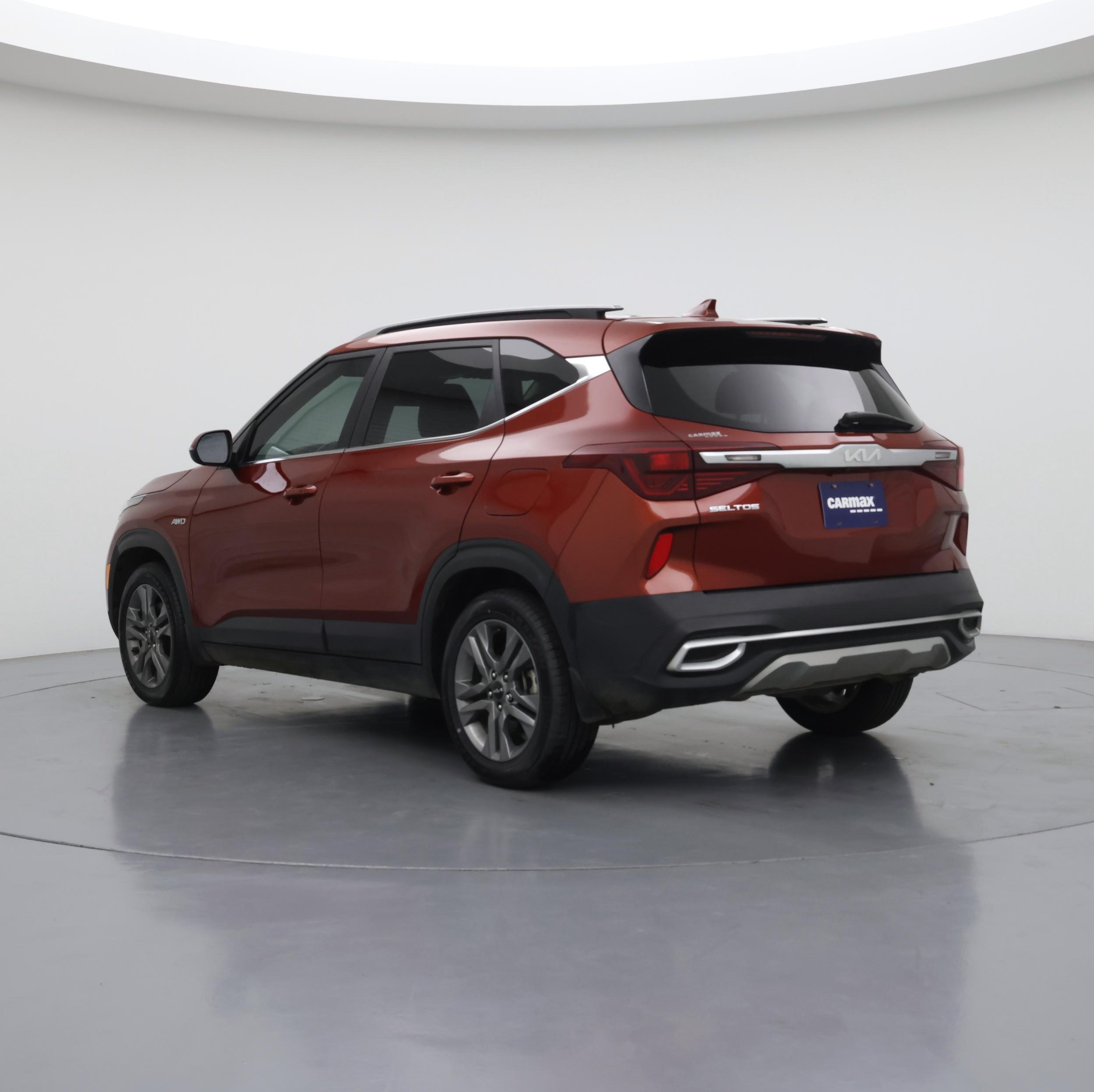 Thumbnail: 2023 Kia Seltos - 2