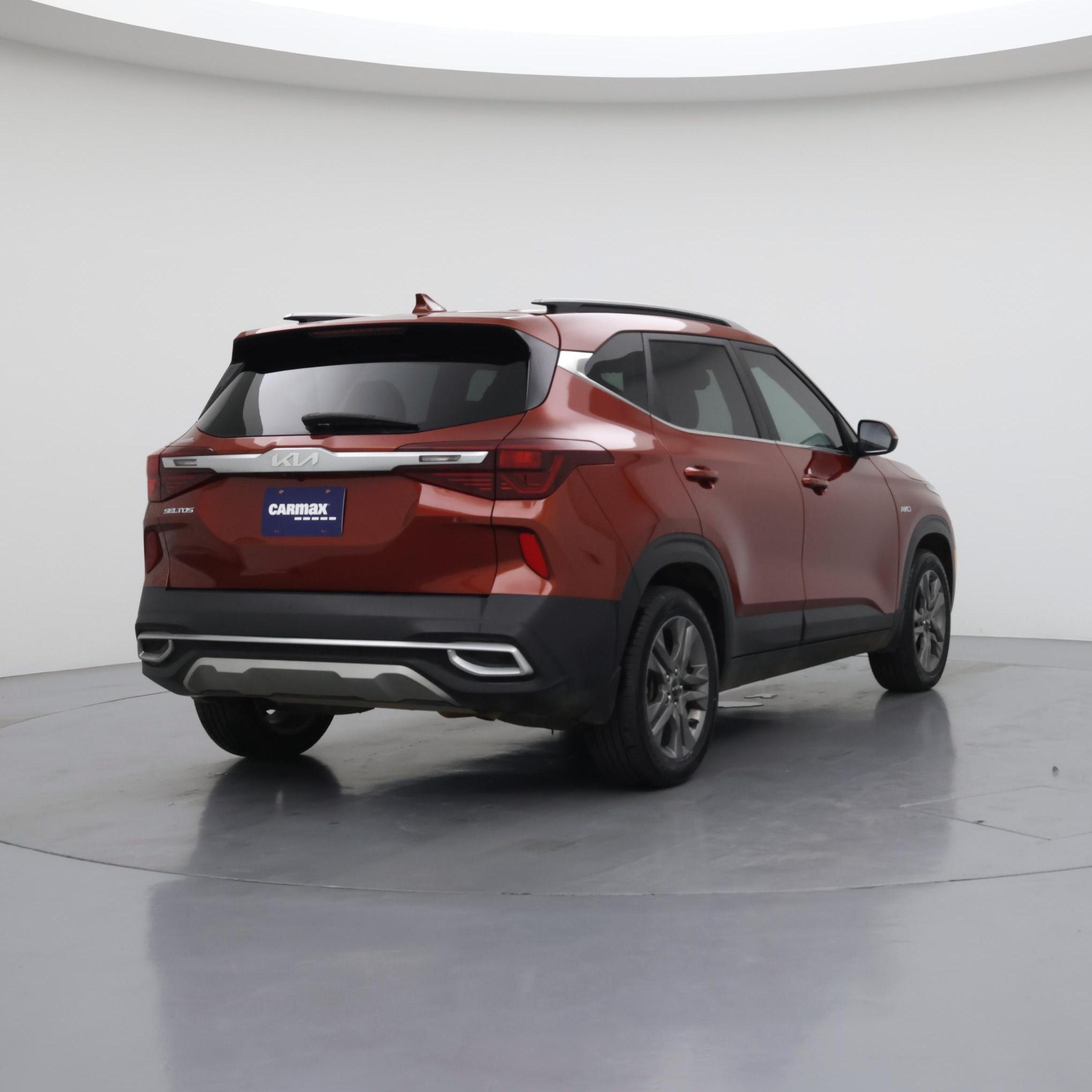 Thumbnail: 2023 Kia Seltos - 8