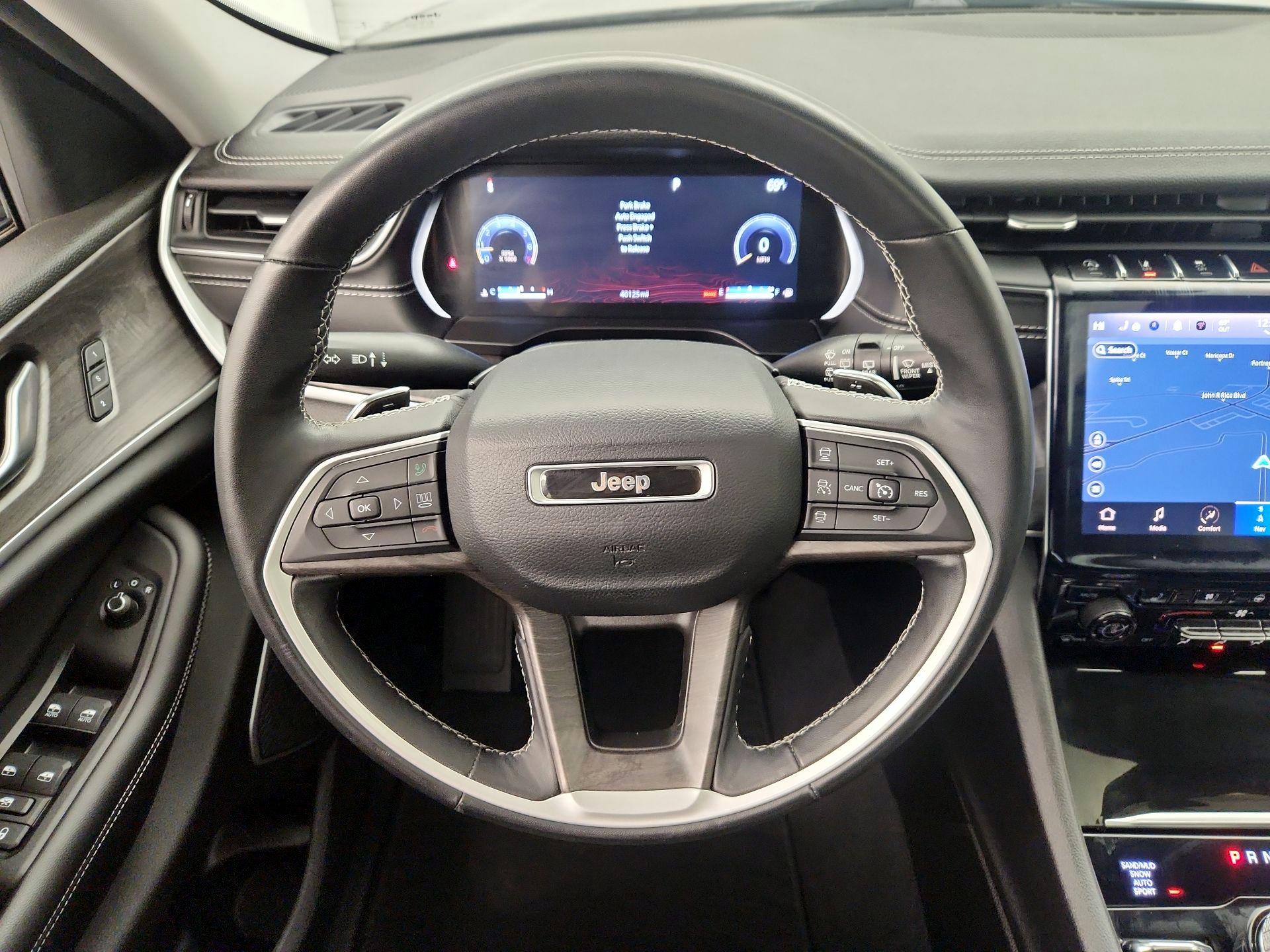 Thumbnail: 2022 Jeep Grand Cherokee L - 10