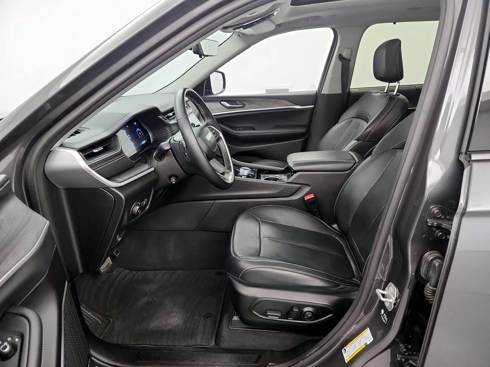 Thumbnail: 2022 Jeep Grand Cherokee L - 11