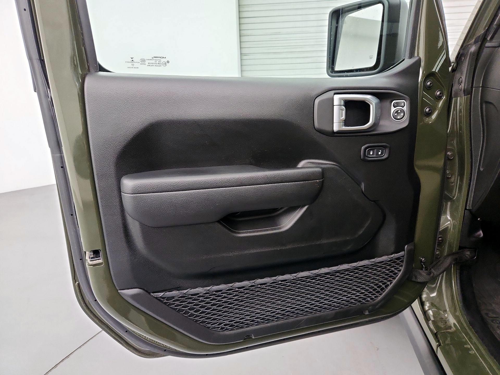 Thumbnail: 2022 Jeep Wrangler - 12