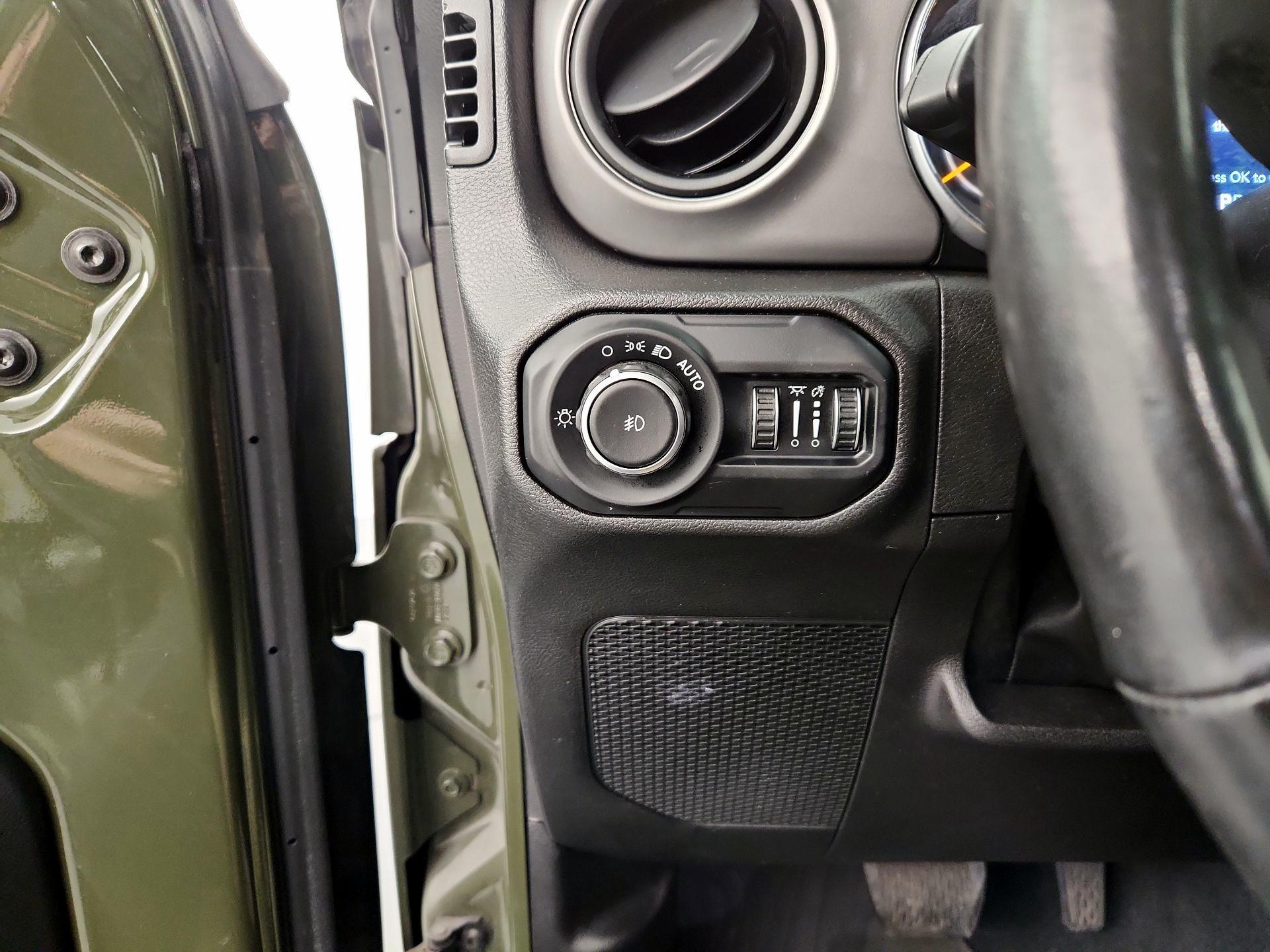 Thumbnail: 2022 Jeep Wrangler - 13