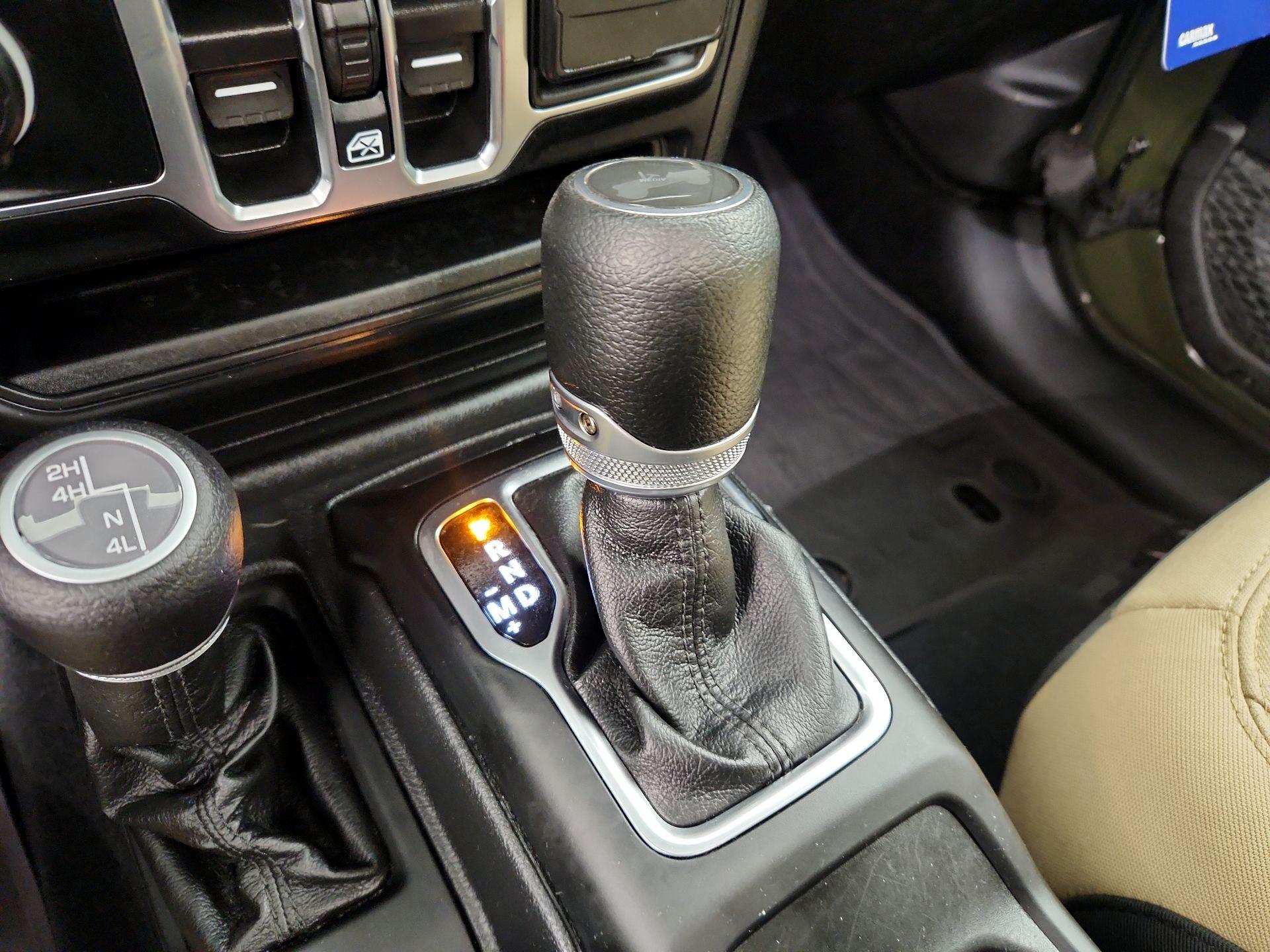 Thumbnail: 2022 Jeep Wrangler - 17