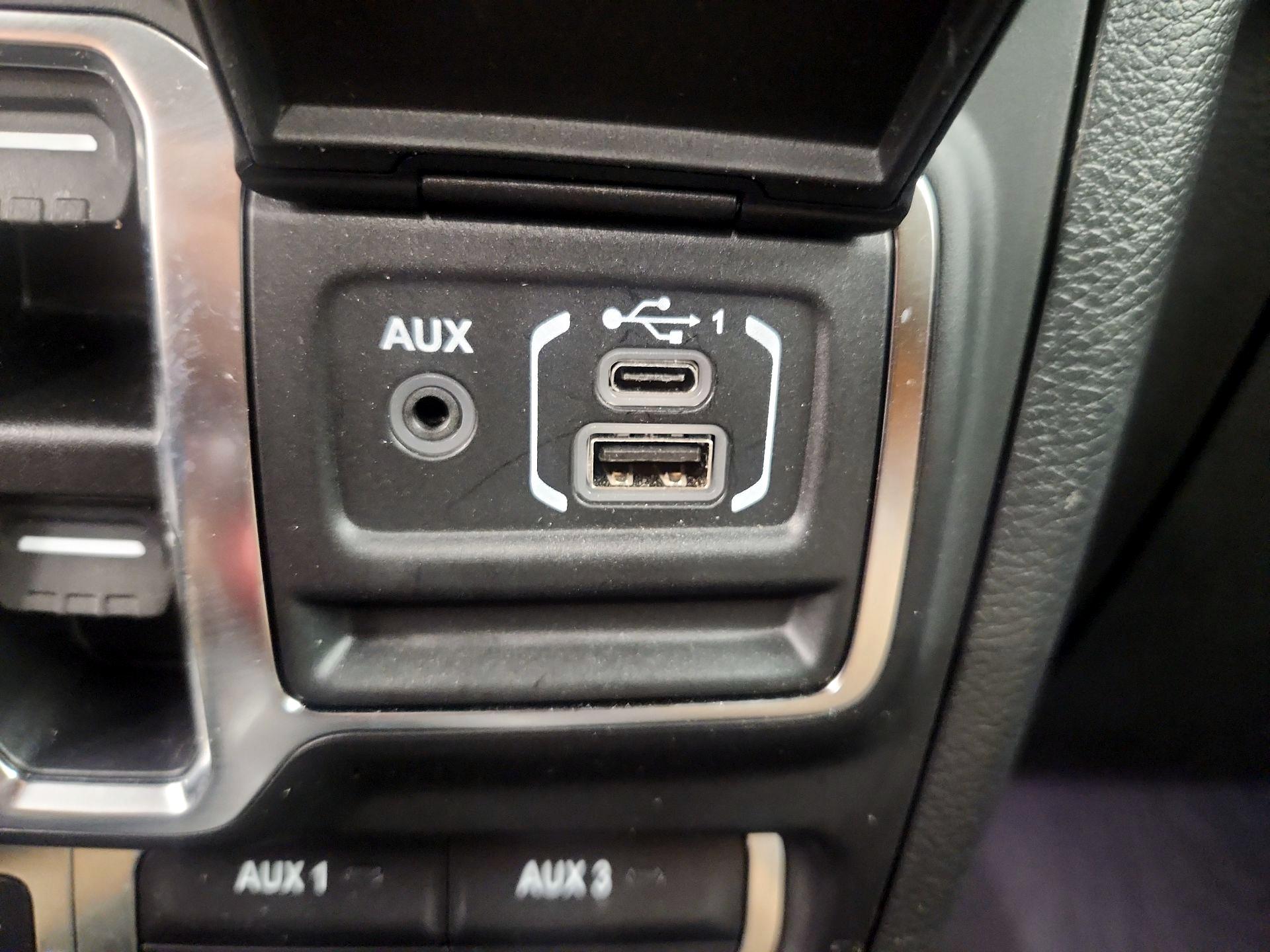 Thumbnail: 2023 Jeep Wrangler - 18