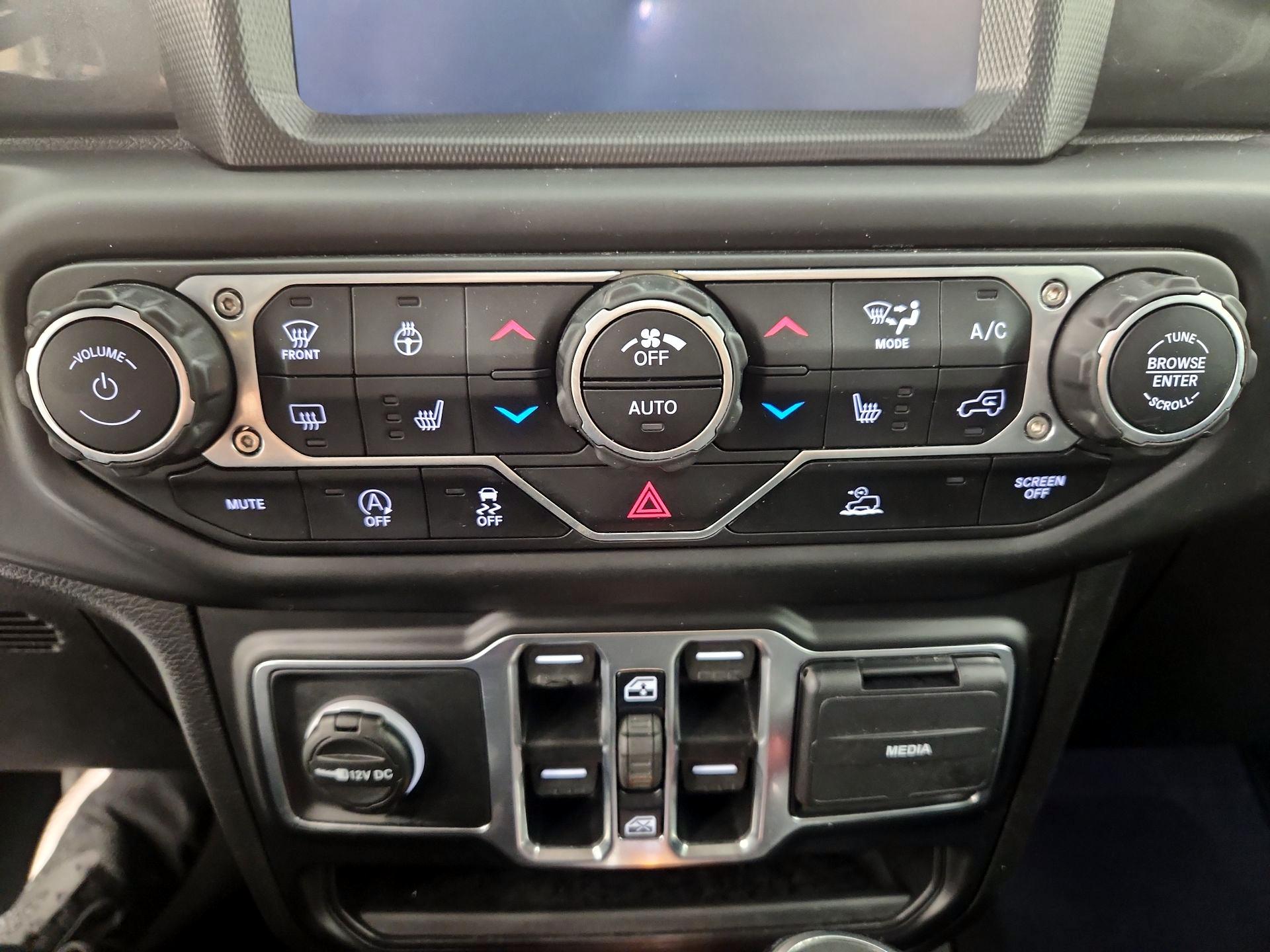 Thumbnail: 2021 Jeep Wrangler - 16