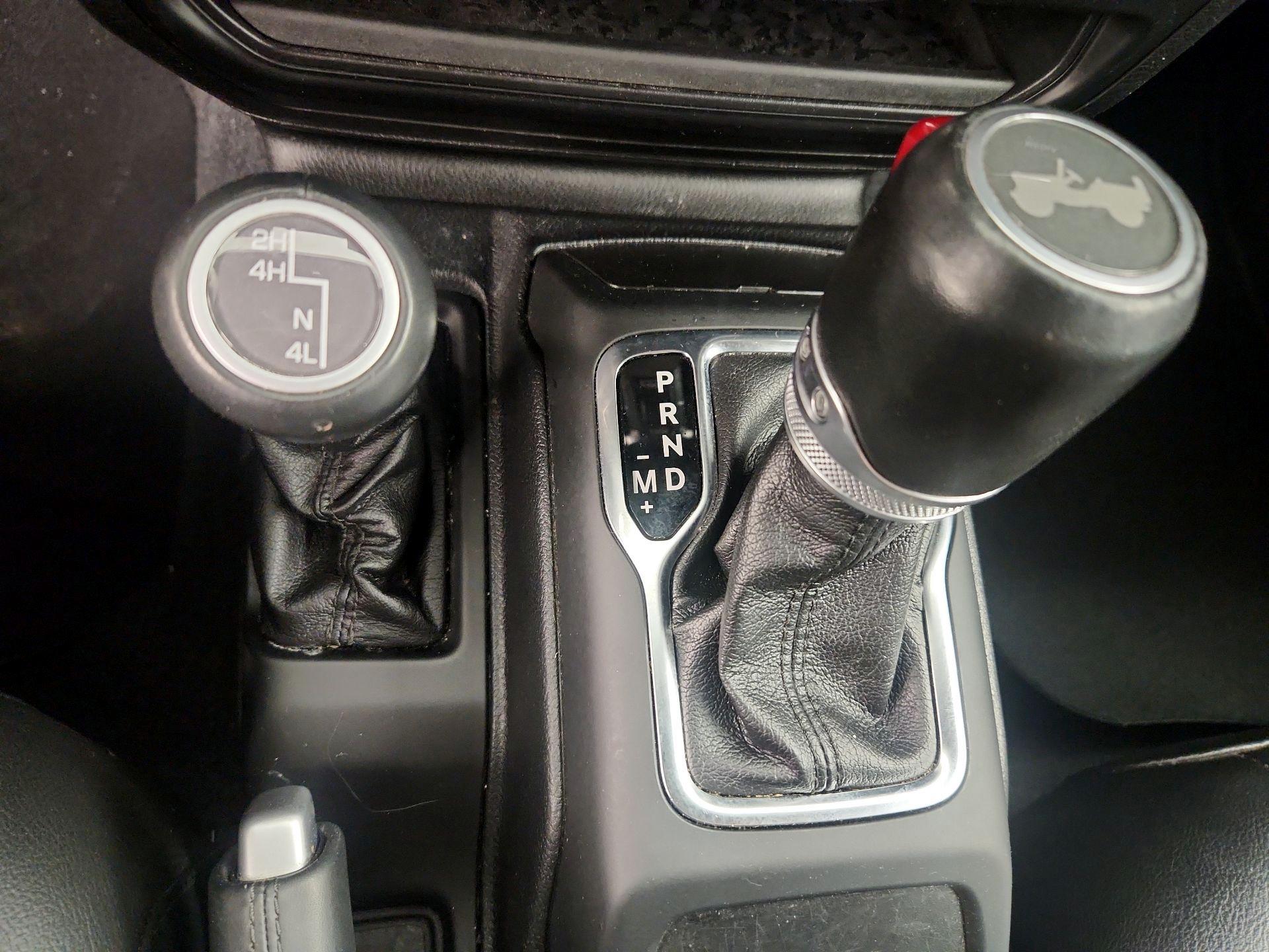 Thumbnail: 2021 Jeep Wrangler - 17