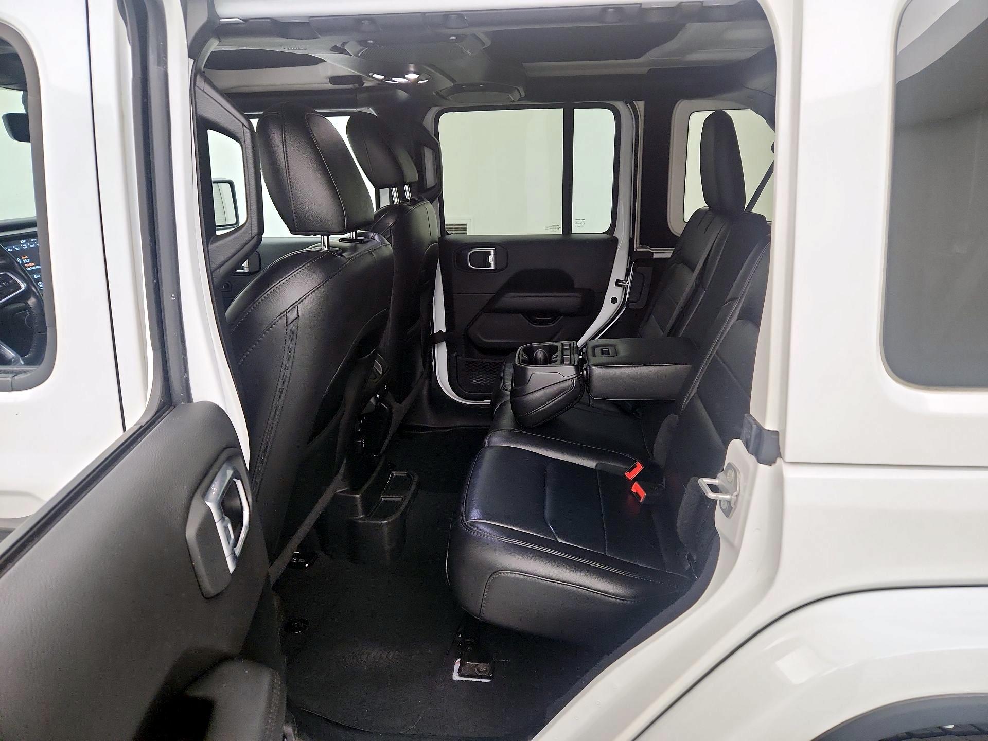 Thumbnail: 2021 Jeep Wrangler - 19