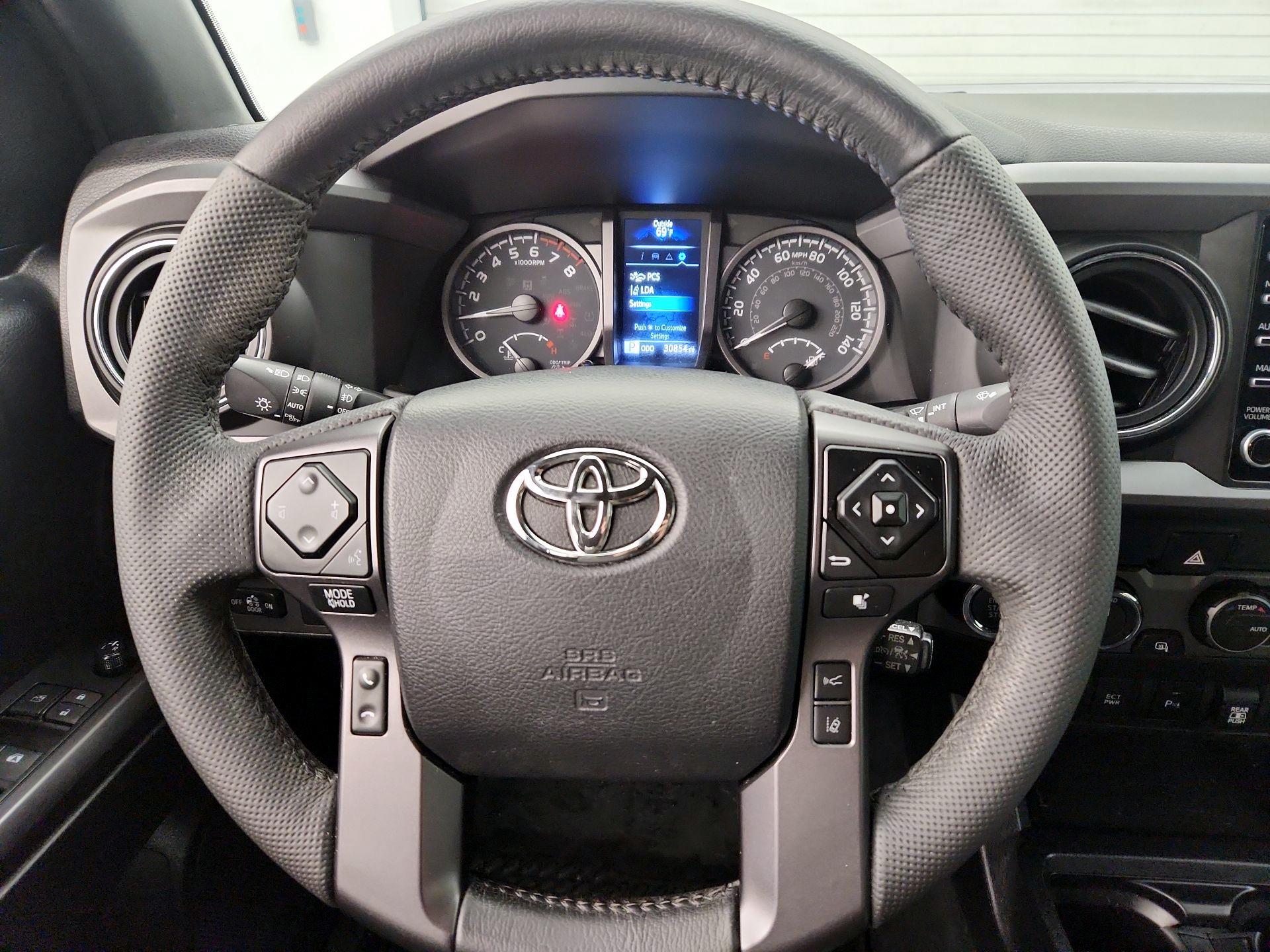 Thumbnail: 2022 Toyota Tacoma - 10