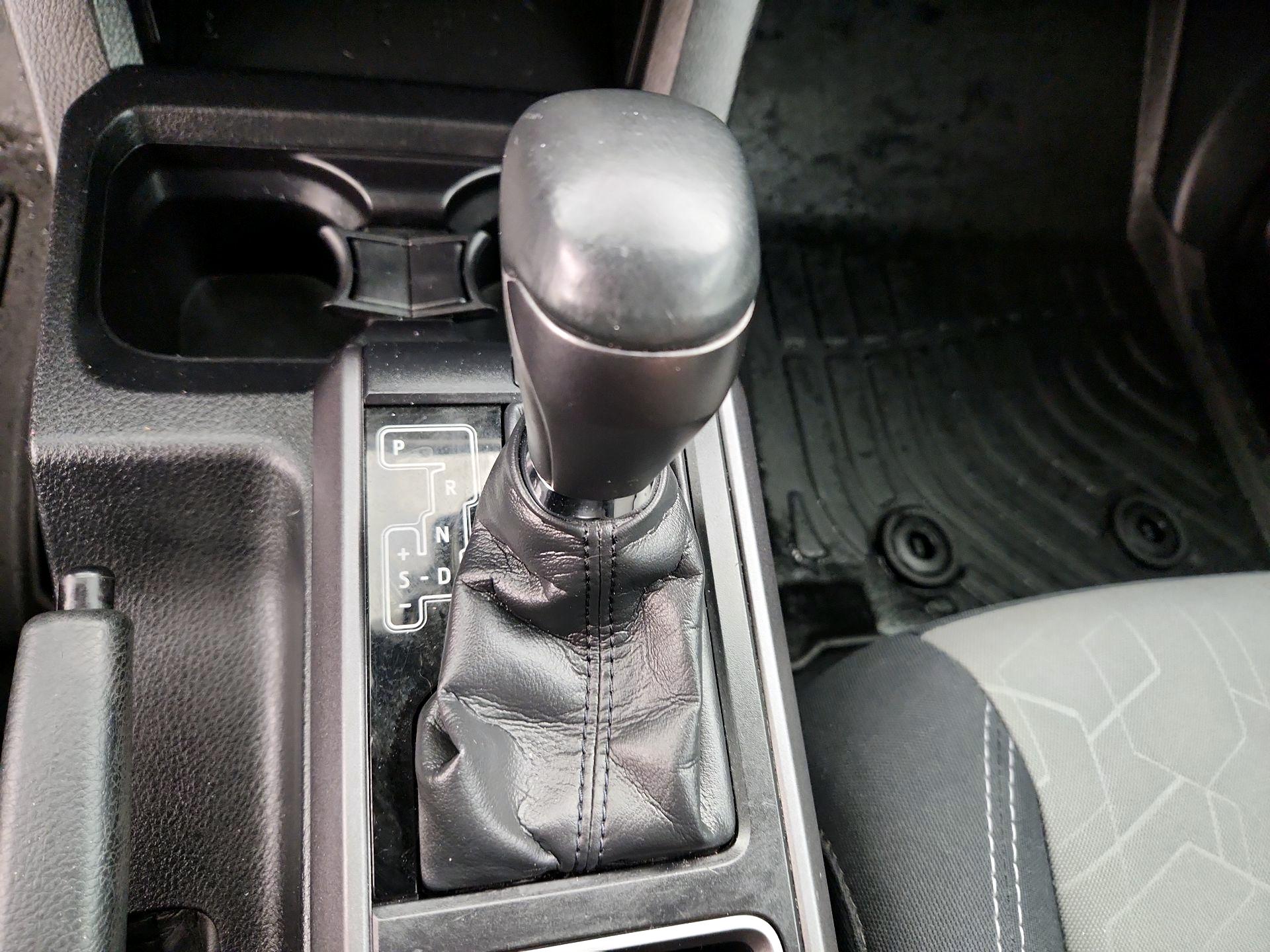 Thumbnail: 2022 Toyota Tacoma - 17