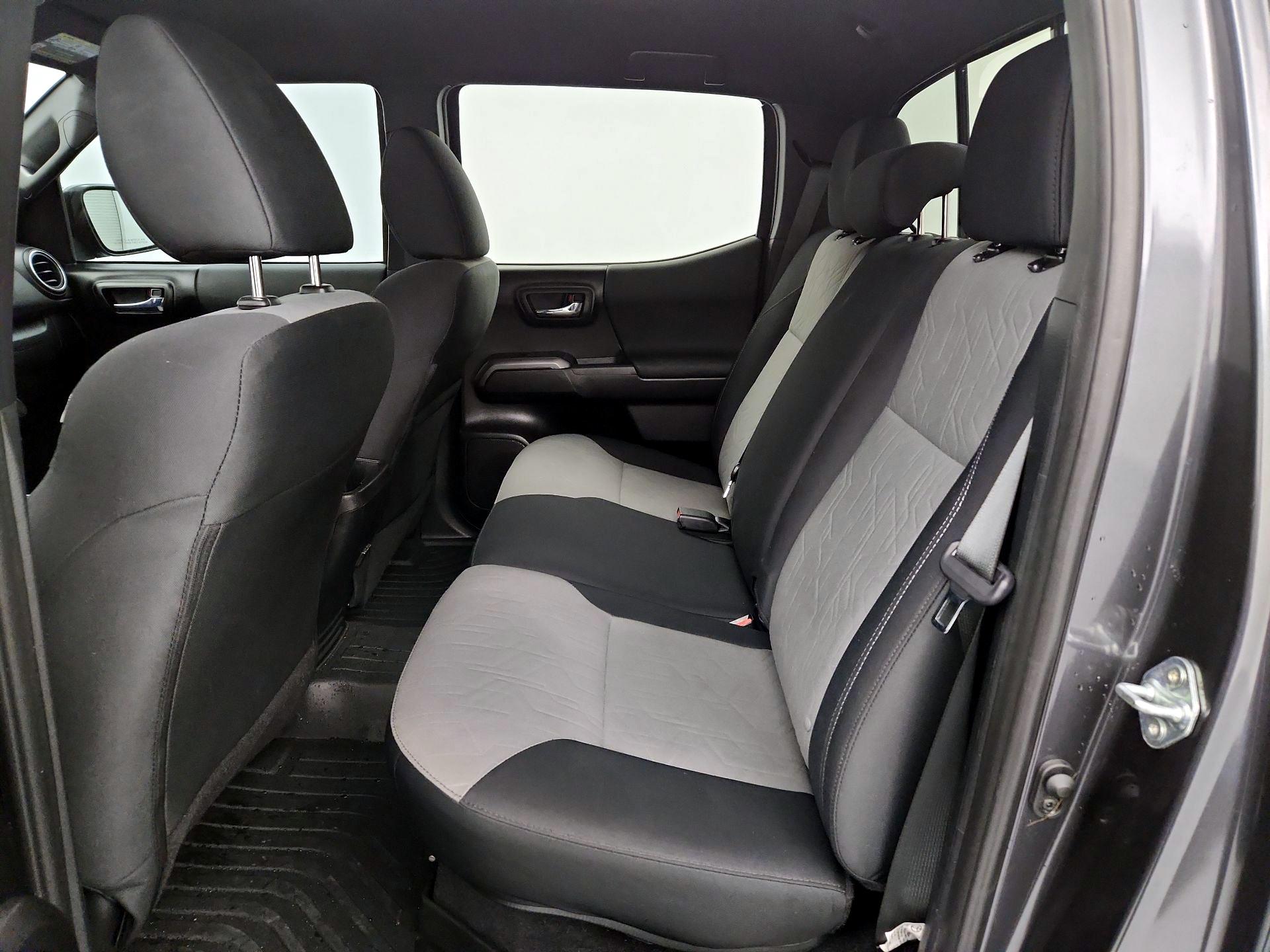 Thumbnail: 2022 Toyota Tacoma - 19