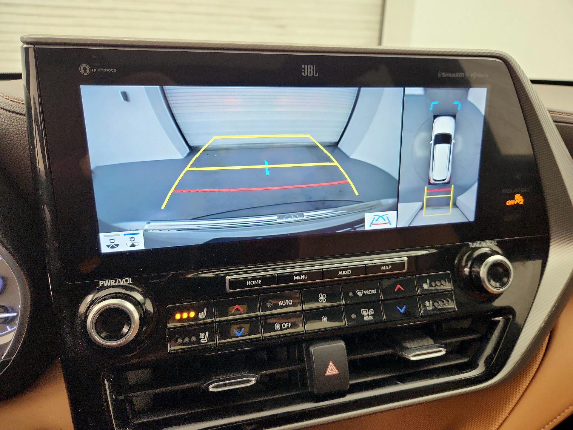 Thumbnail: 2022 Toyota Highlander - 14