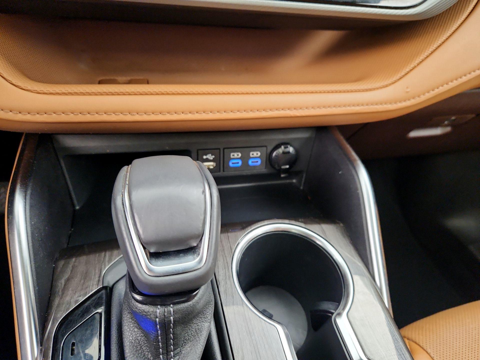 Thumbnail: 2022 Toyota Highlander - 18