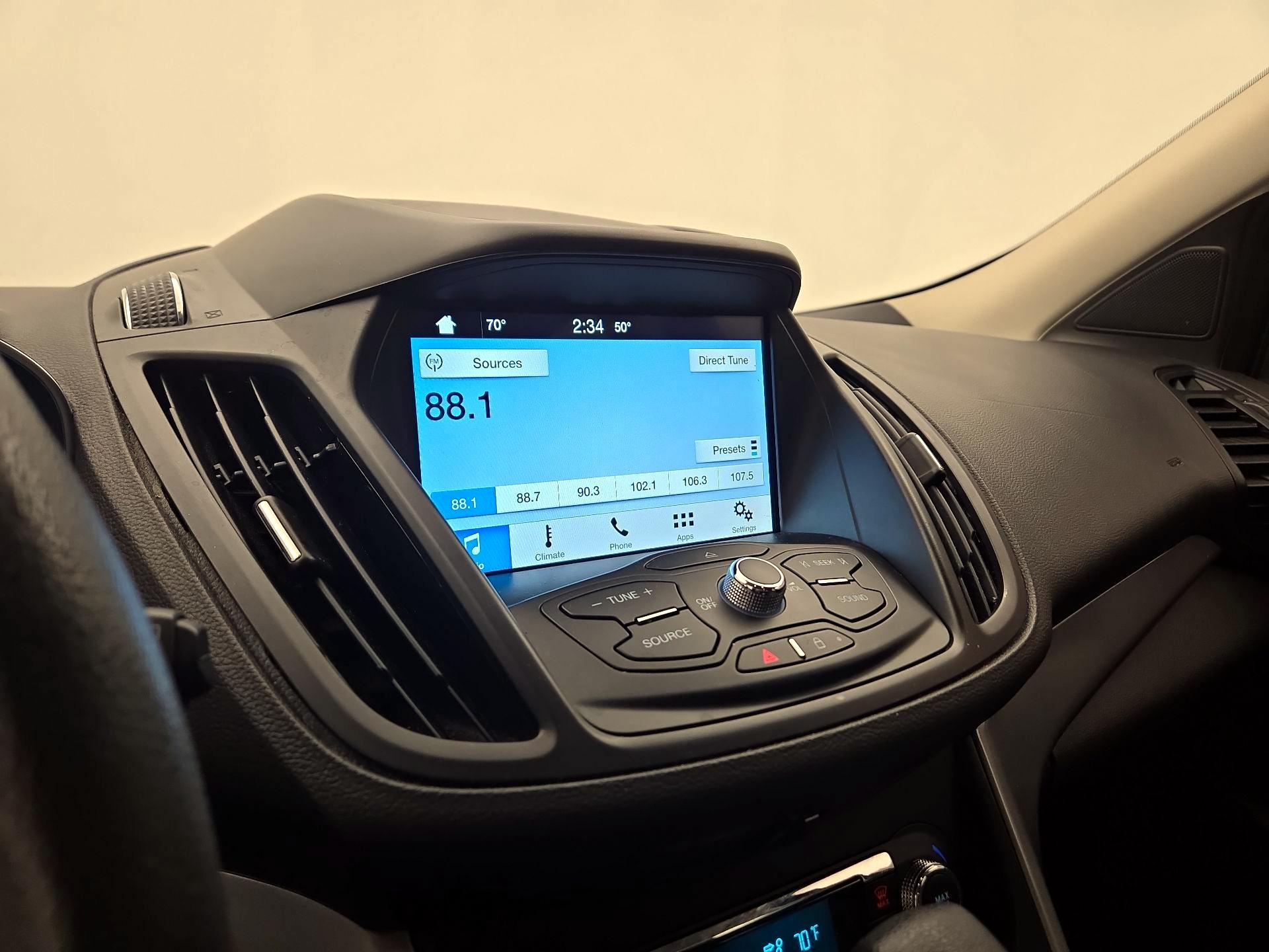 Thumbnail: 2016 Ford Escape - 15