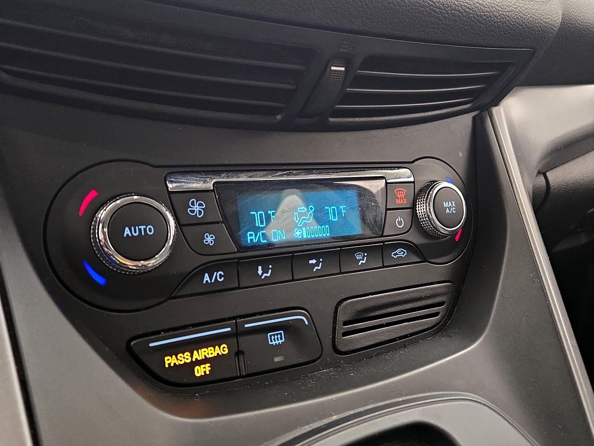 Thumbnail: 2016 Ford Escape - 16