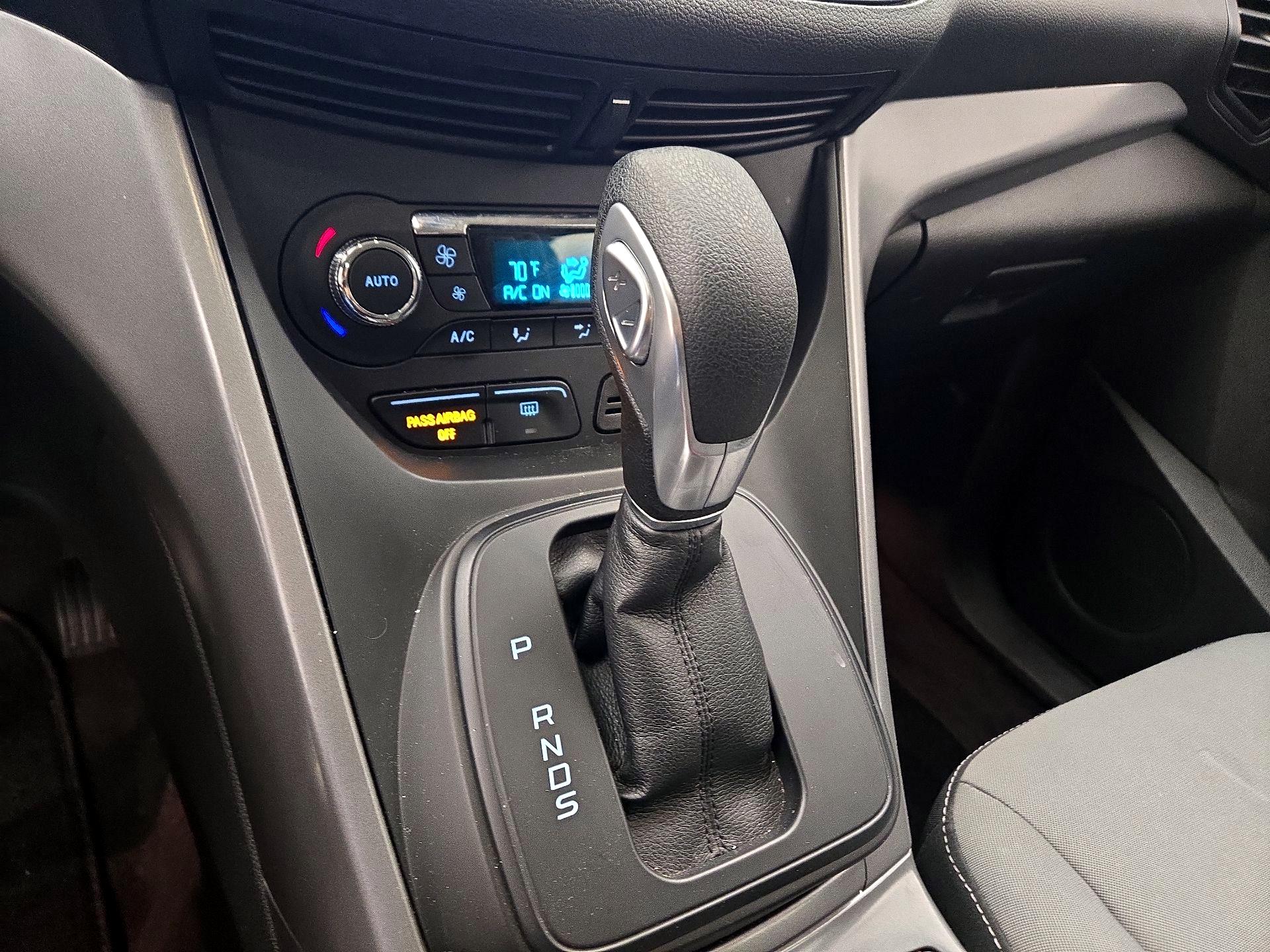 Thumbnail: 2016 Ford Escape - 17