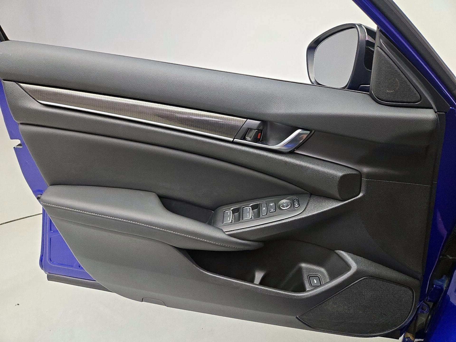 Thumbnail: 2022 Honda Accord - 12