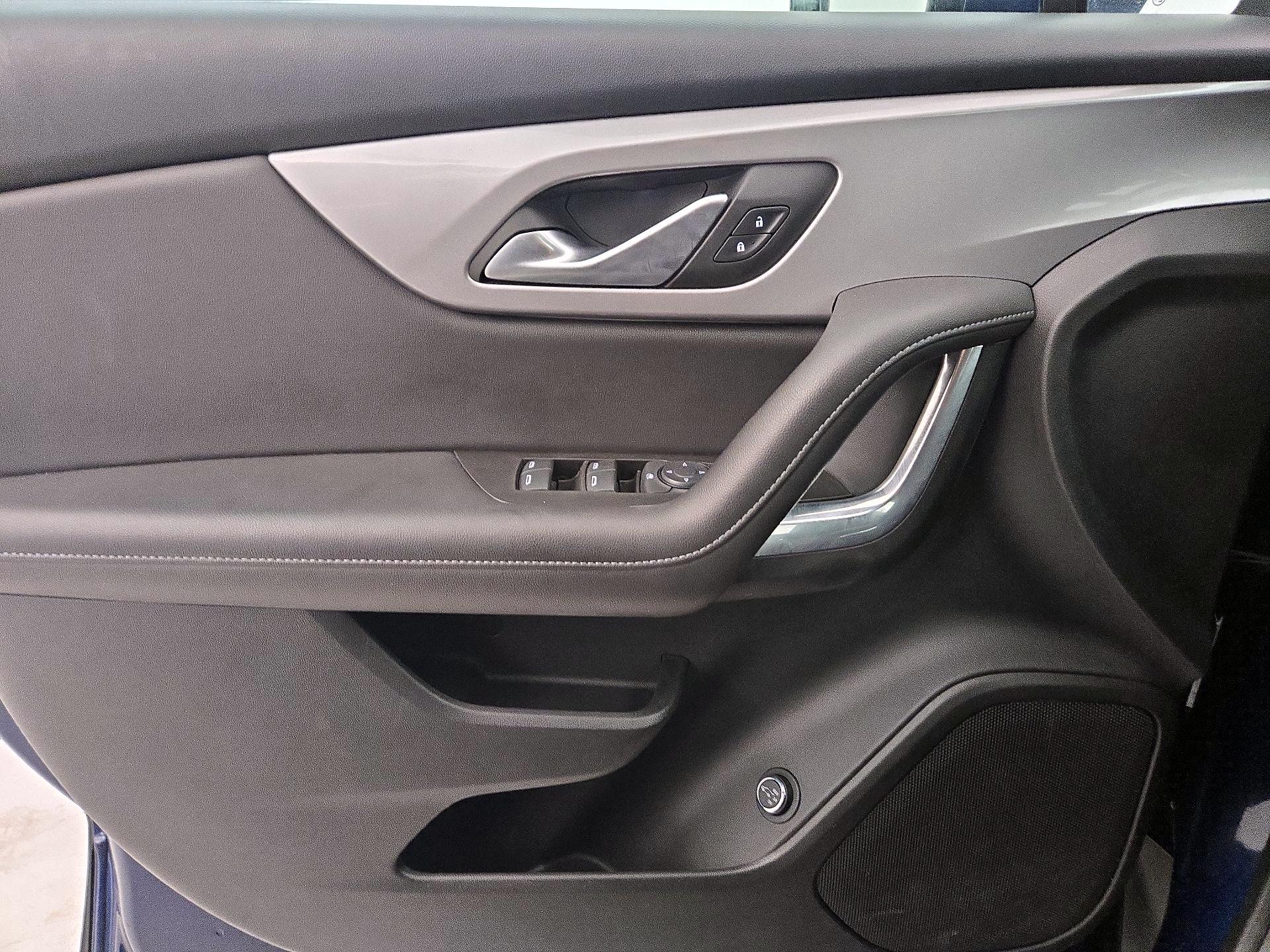 Thumbnail: 2022 Chevrolet Blazer - 12