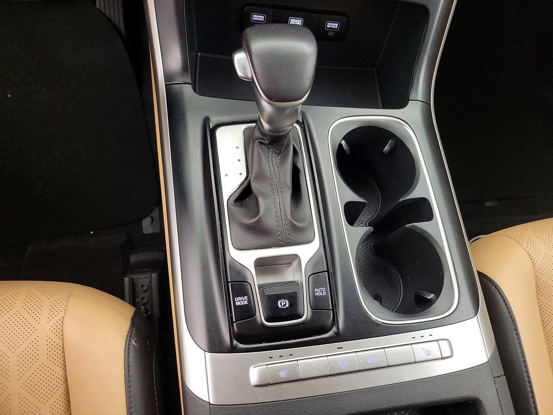 Thumbnail: 2024 Kia Carnival - 17