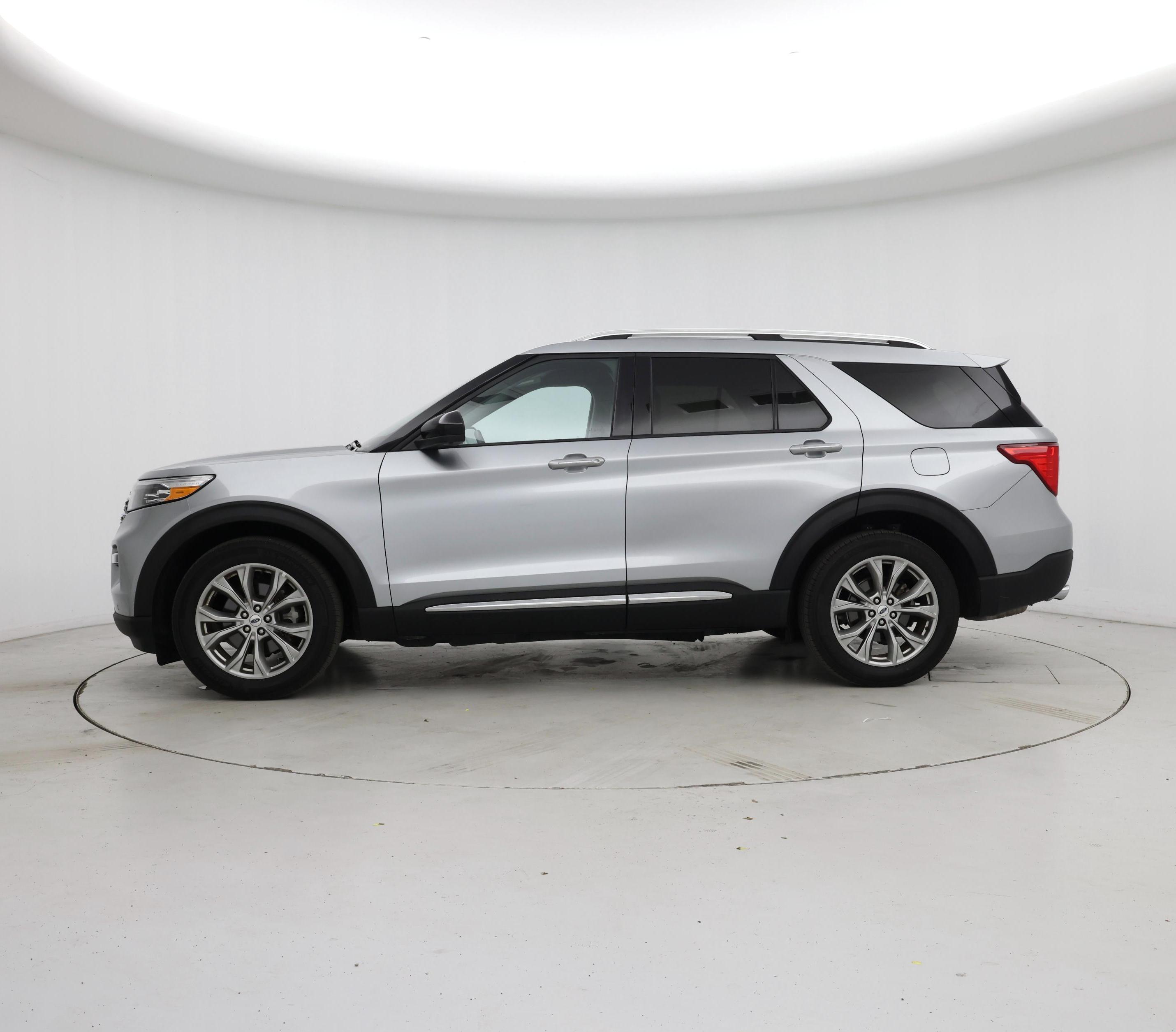 Thumbnail: 2023 Ford Explorer - 3