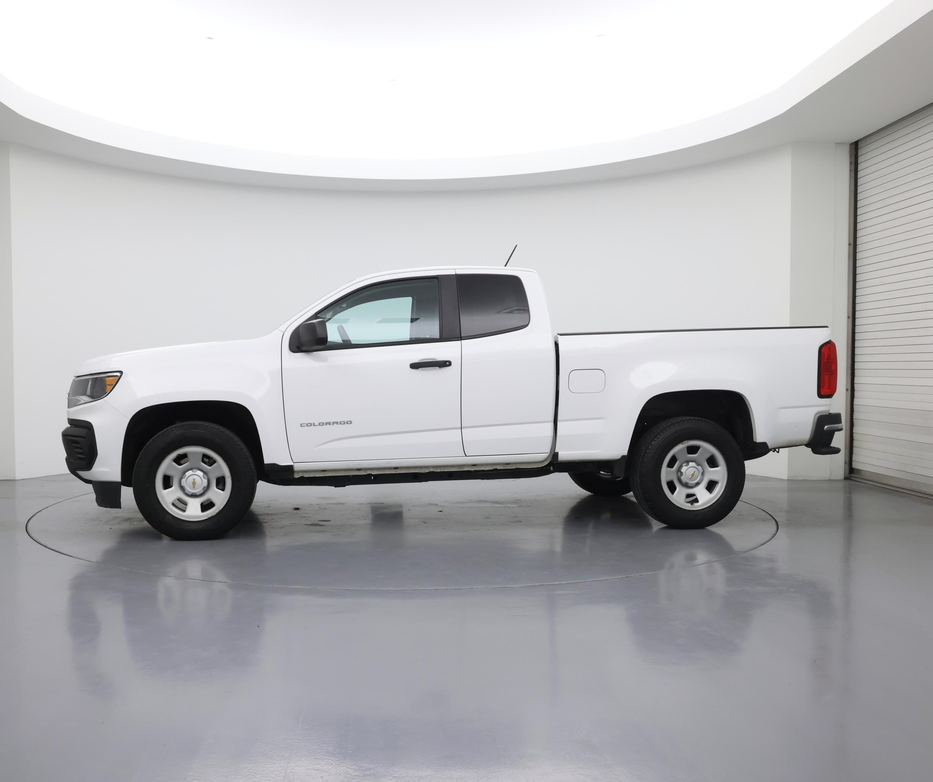 Thumbnail: 2022 Chevrolet Colorado - 3