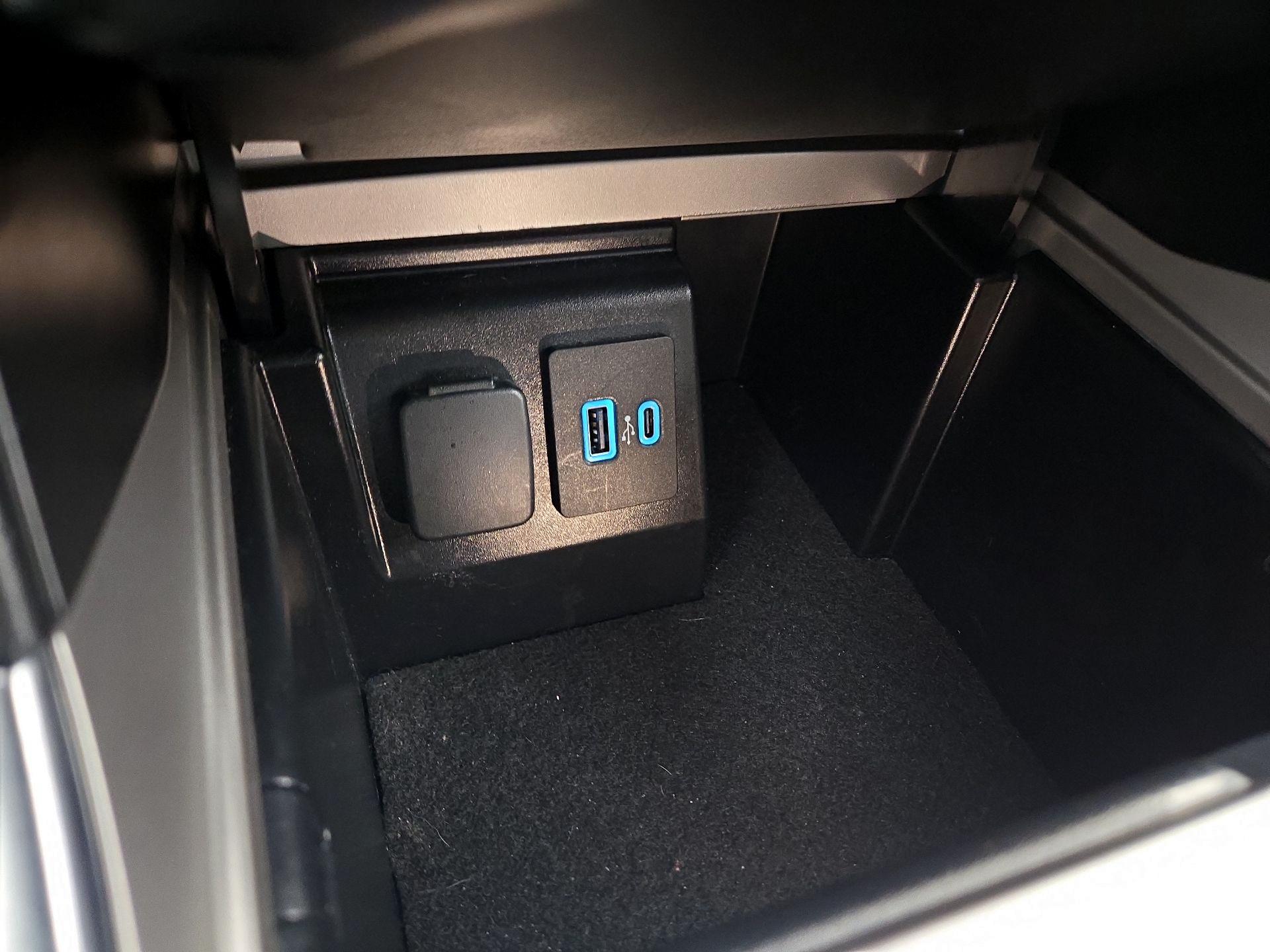 Thumbnail: 2023 Ford Explorer - 19