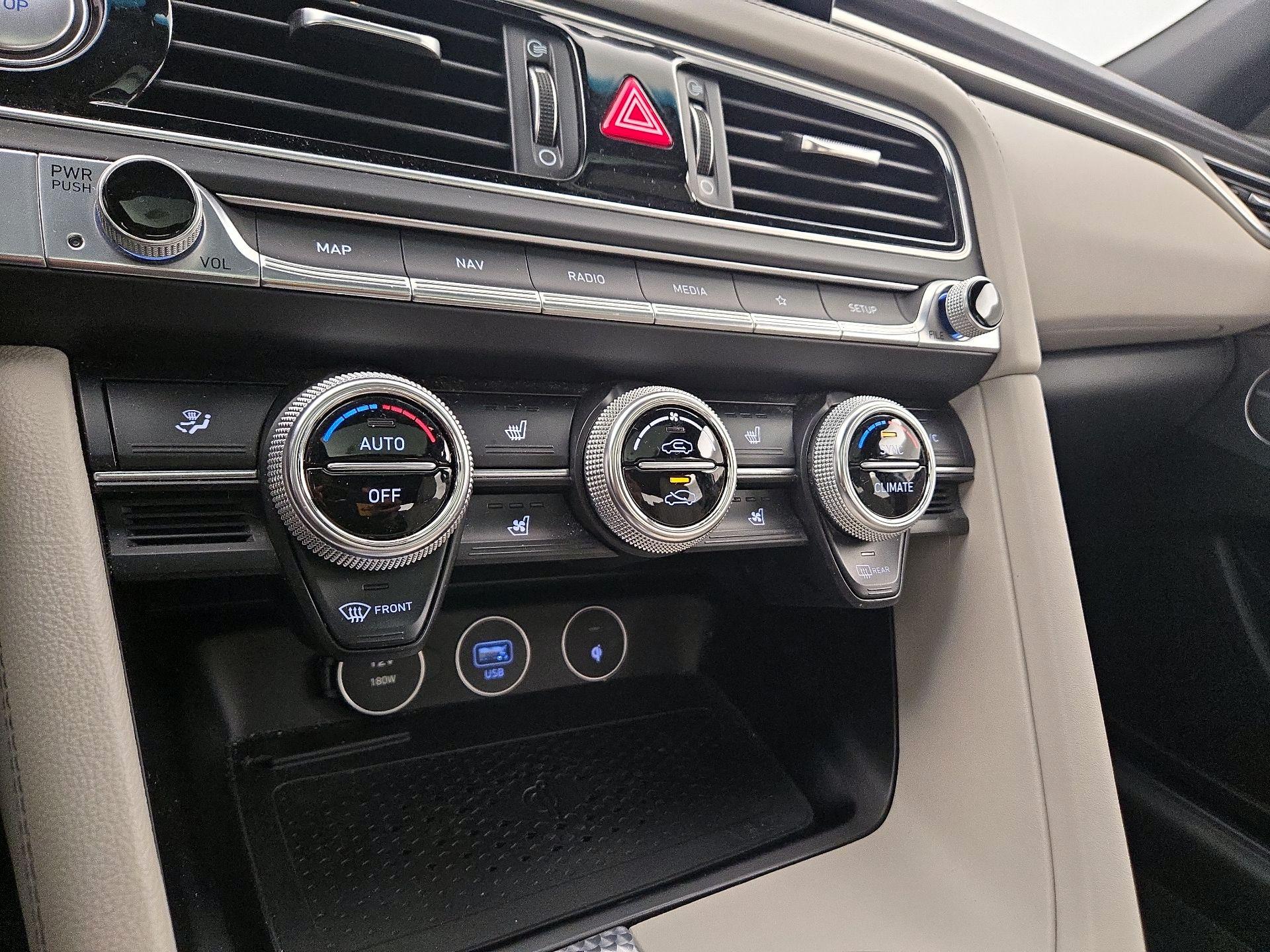 Thumbnail: 2023 Genesis G70 - 16