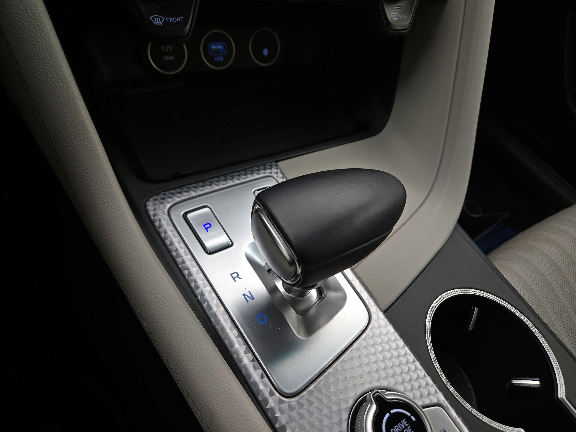 Thumbnail: 2023 Genesis G70 - 17