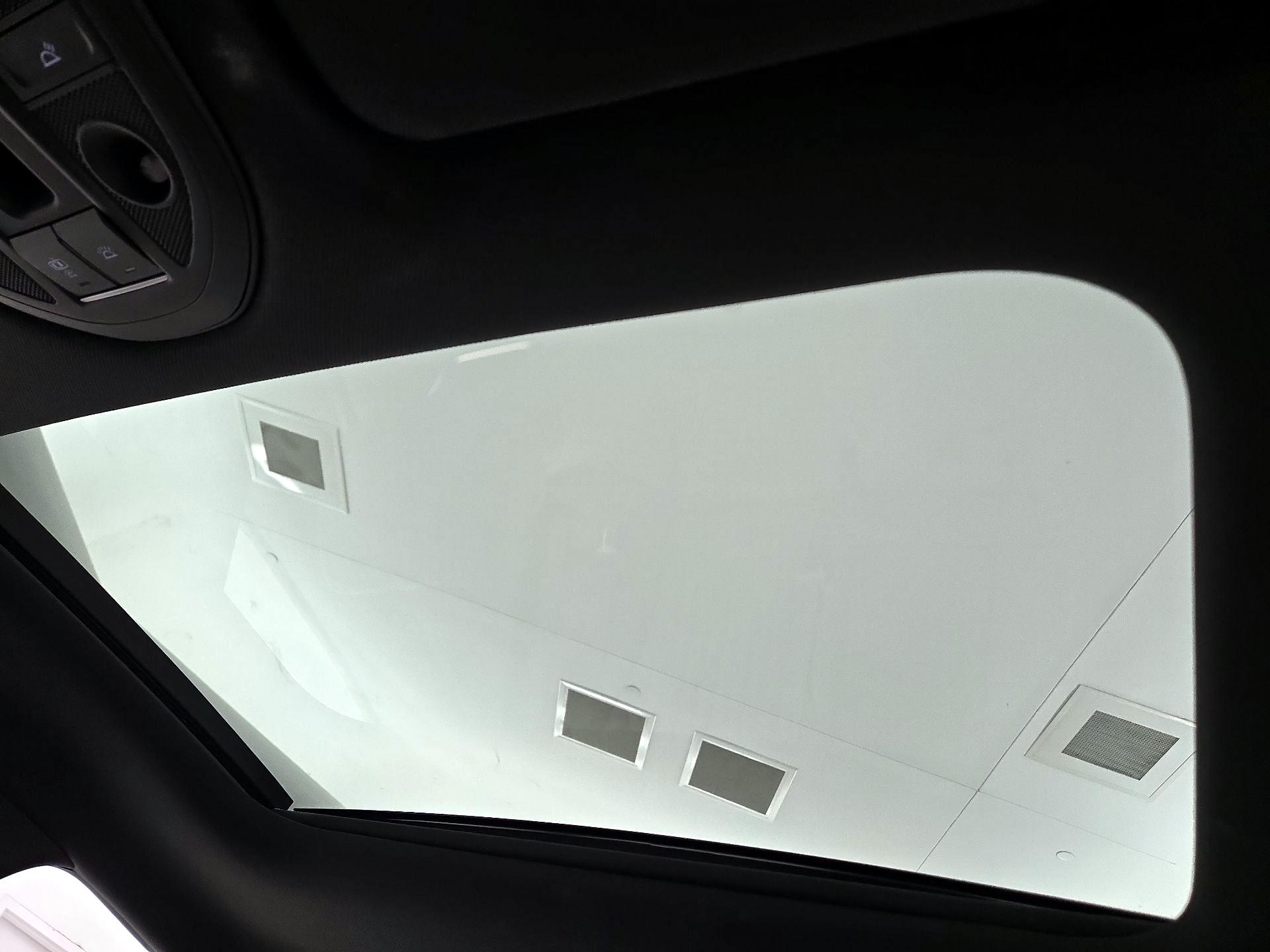 Thumbnail: 2023 Genesis G70 - 19