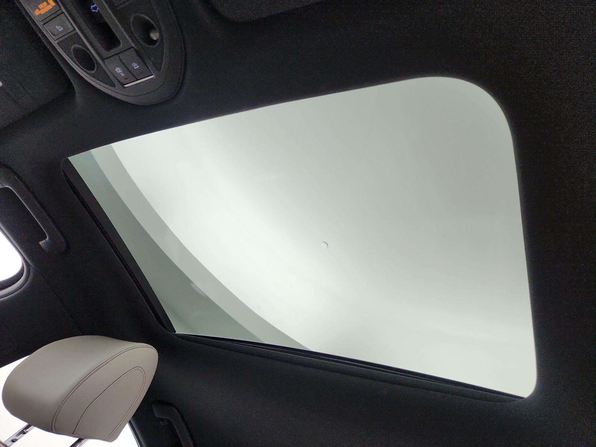 Thumbnail: 2023 Genesis G70 - 20