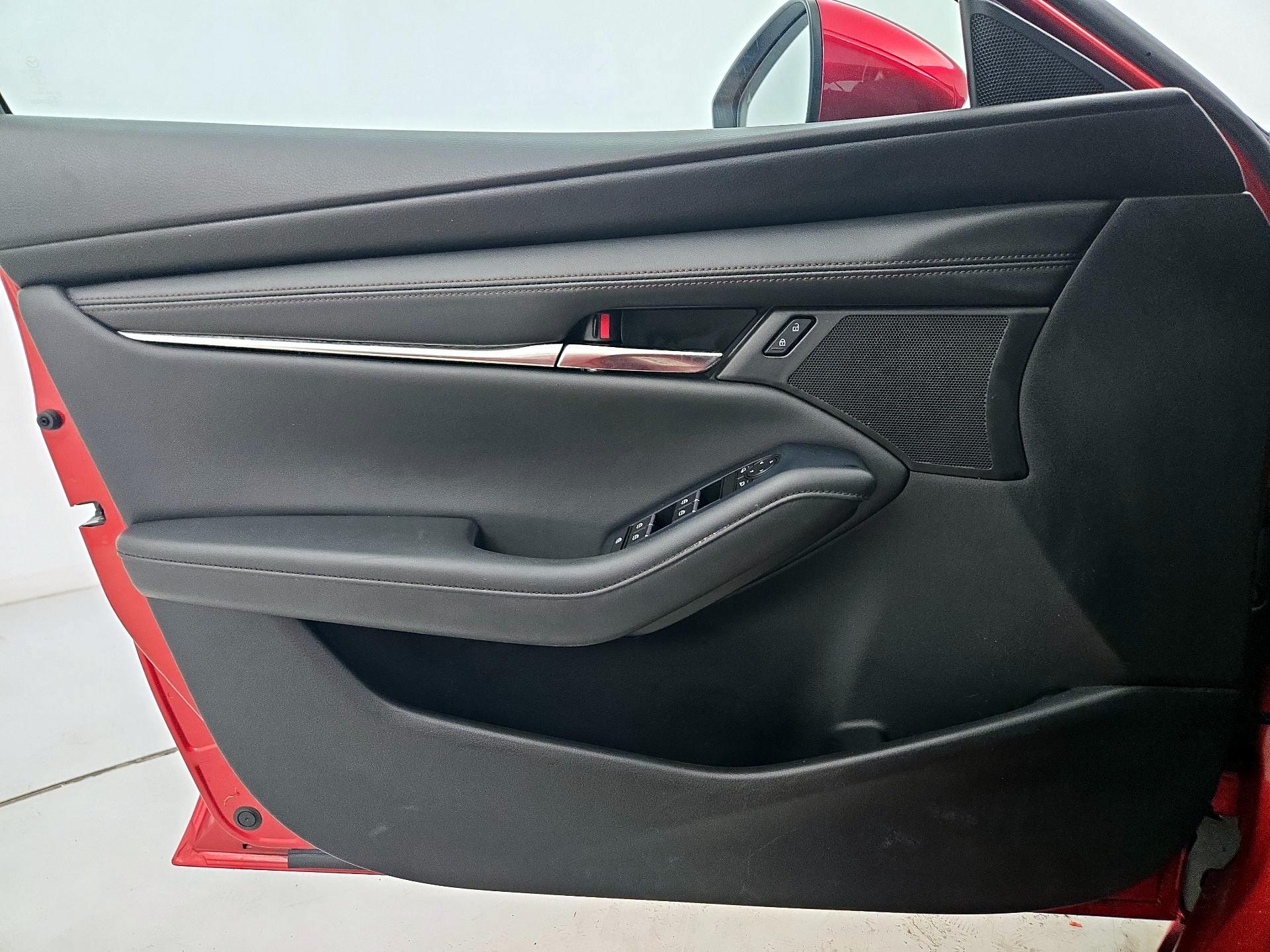 Thumbnail: 2021 Mazda Mazda3 - 12