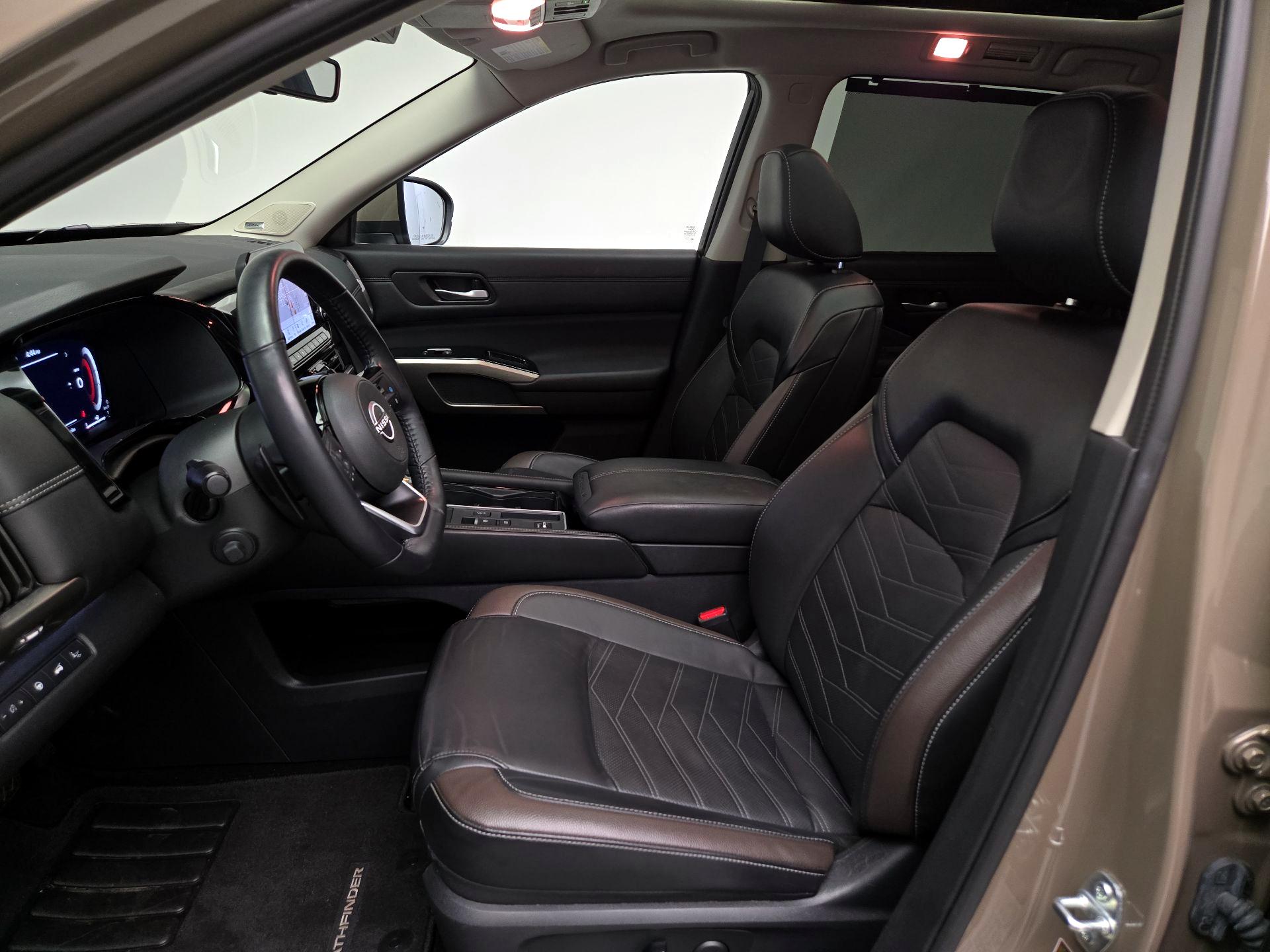 Thumbnail: 2024 Nissan Pathfinder - 11