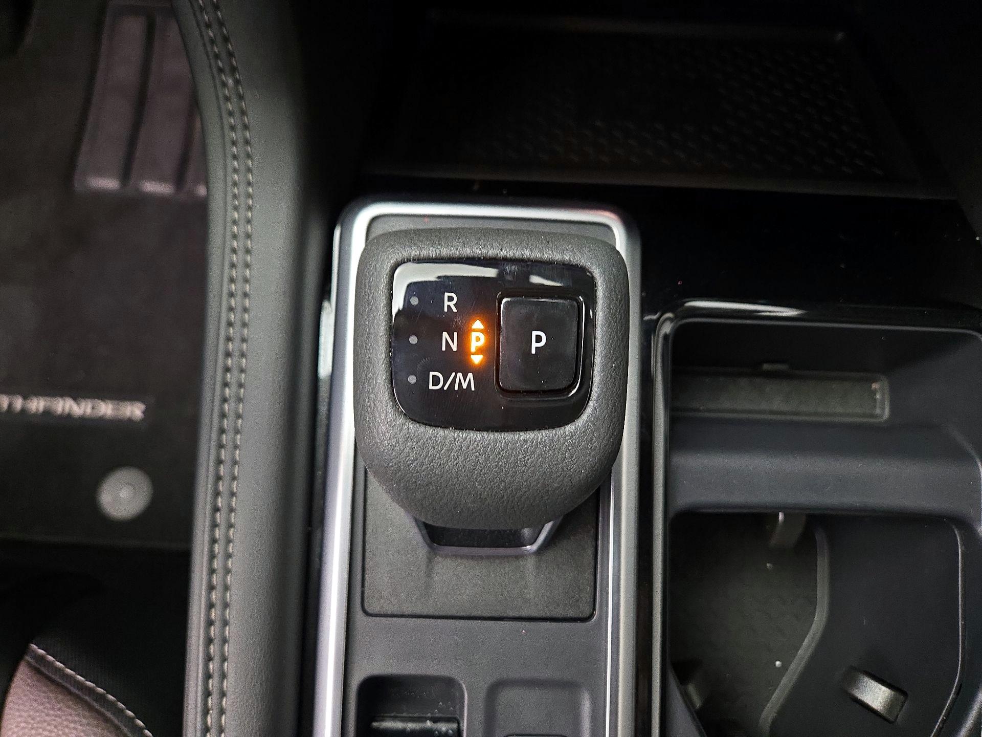 Thumbnail: 2024 Nissan Pathfinder - 18