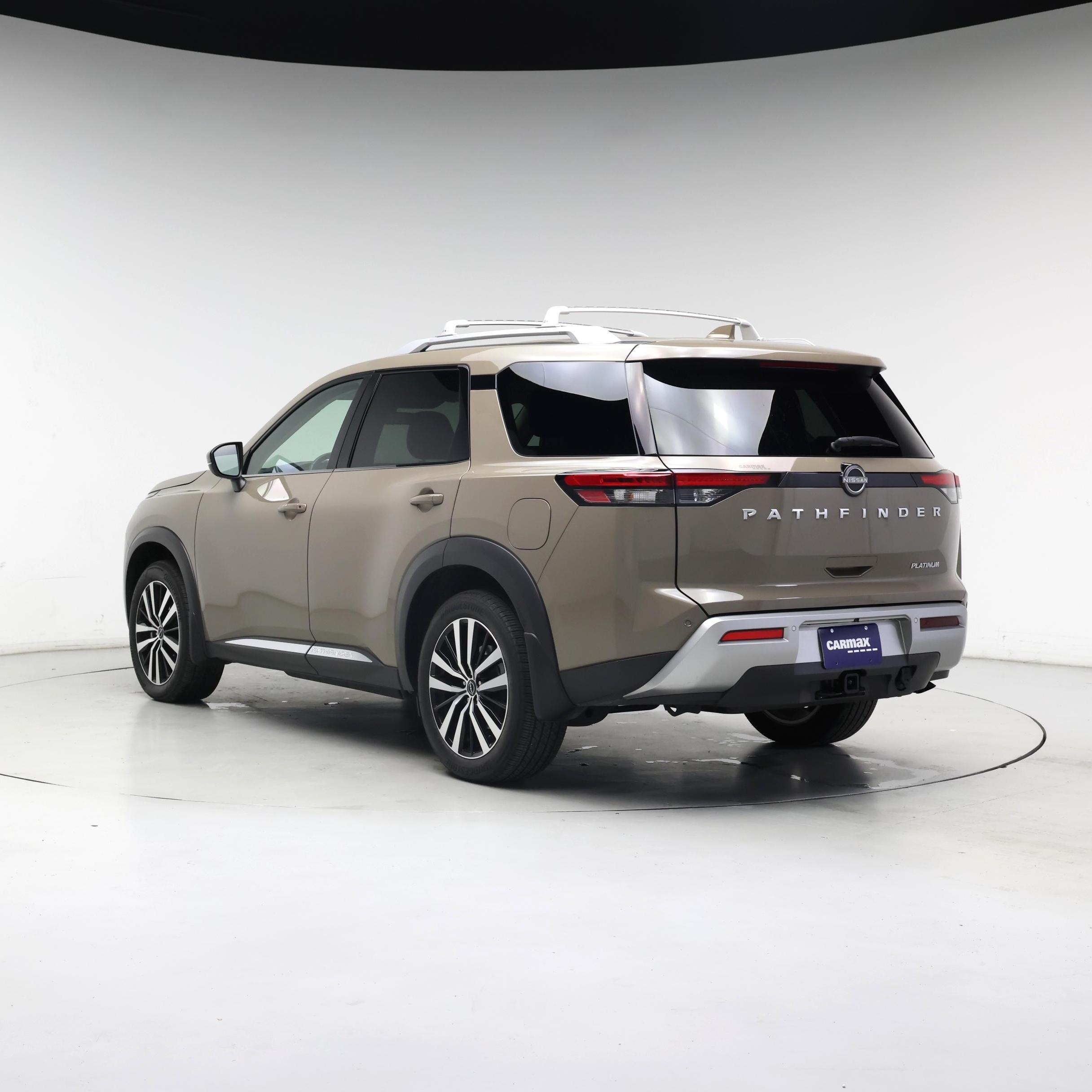 Thumbnail: 2024 Nissan Pathfinder - 2