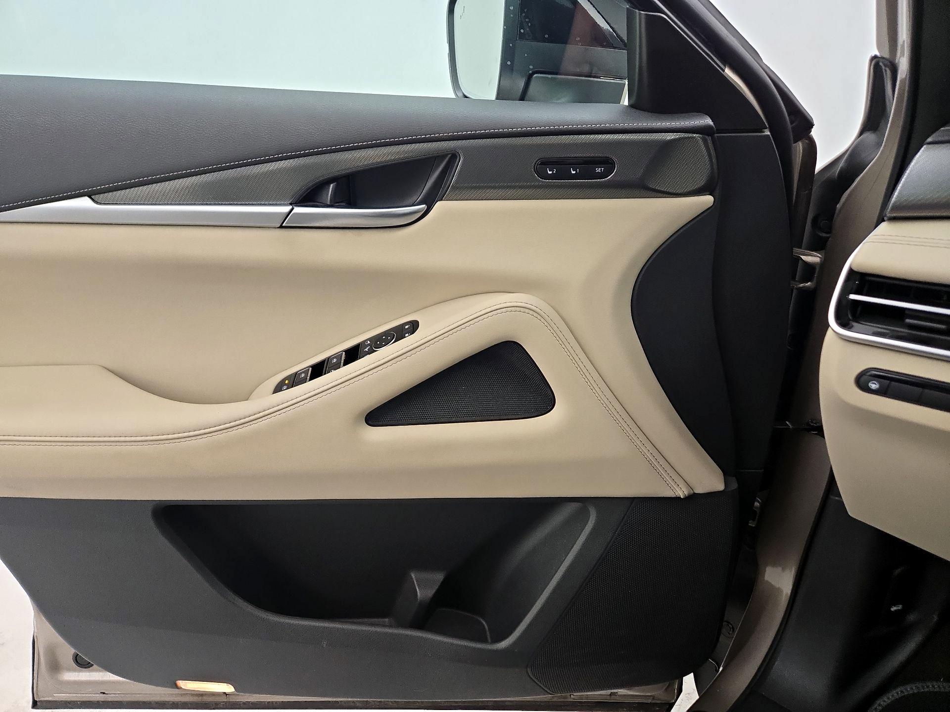 Thumbnail: 2023 INFINITI QX60 - 12