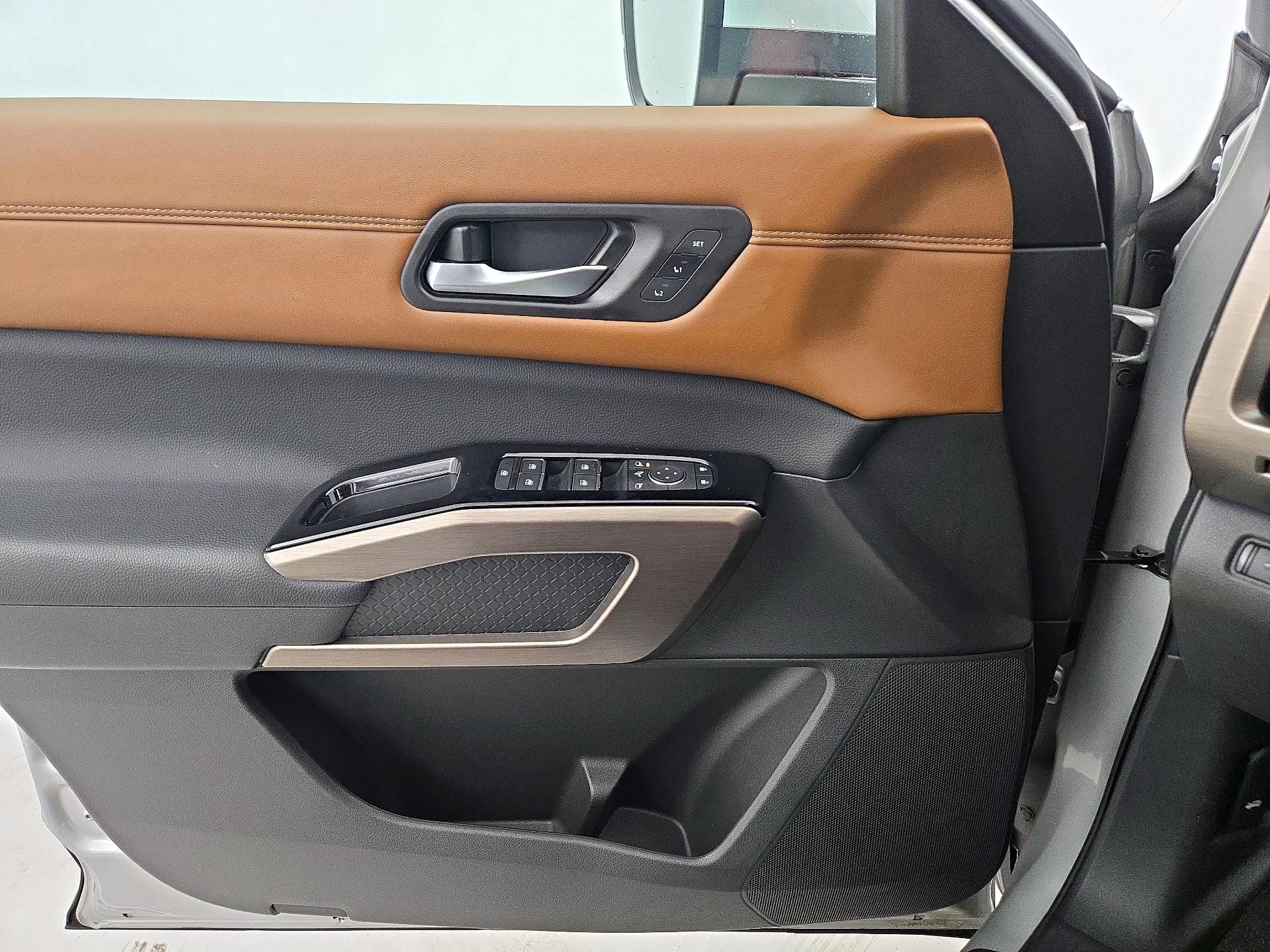 Thumbnail: 2024 Nissan Pathfinder - 12