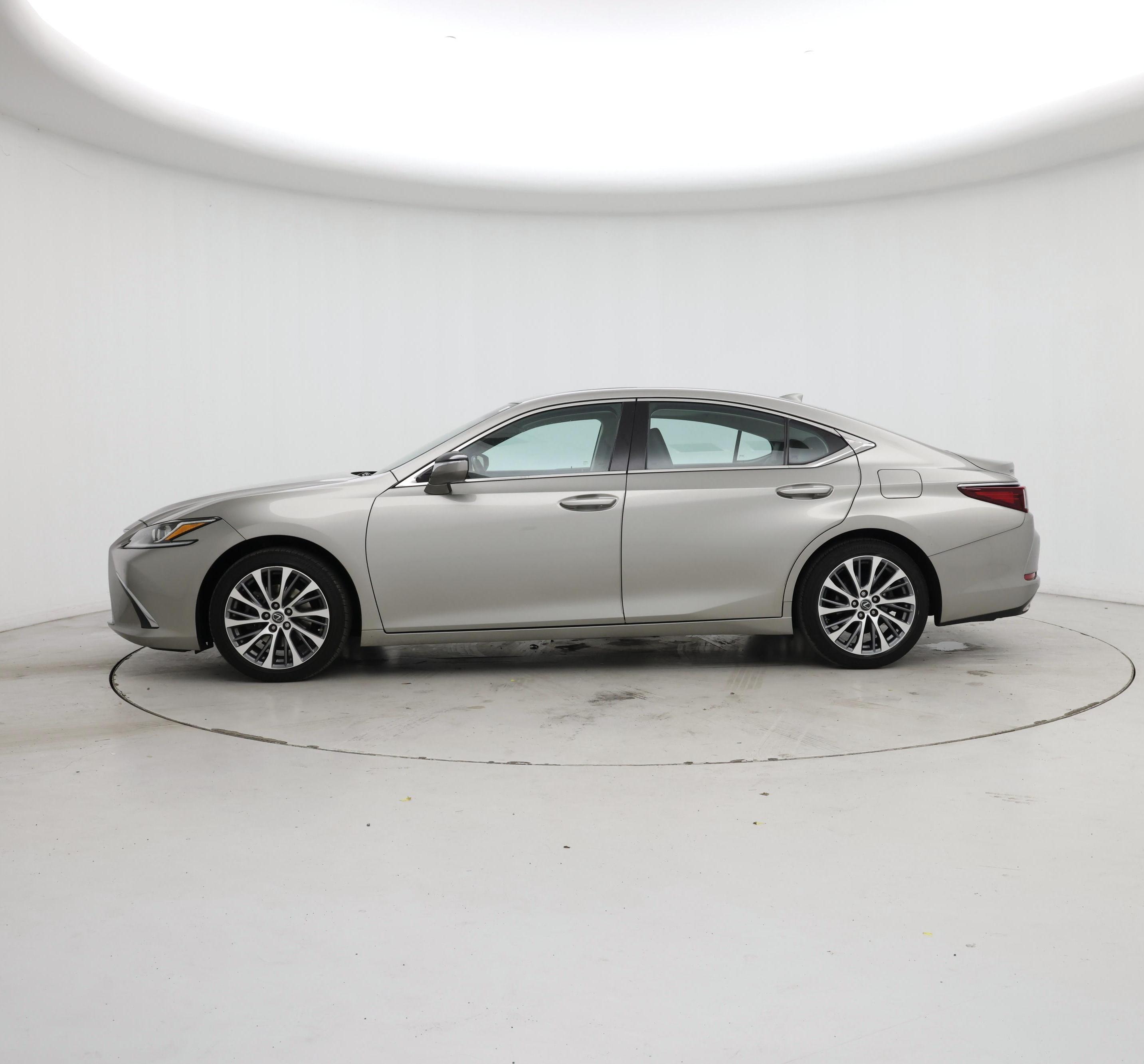 Thumbnail: 2020 Lexus ES - 3