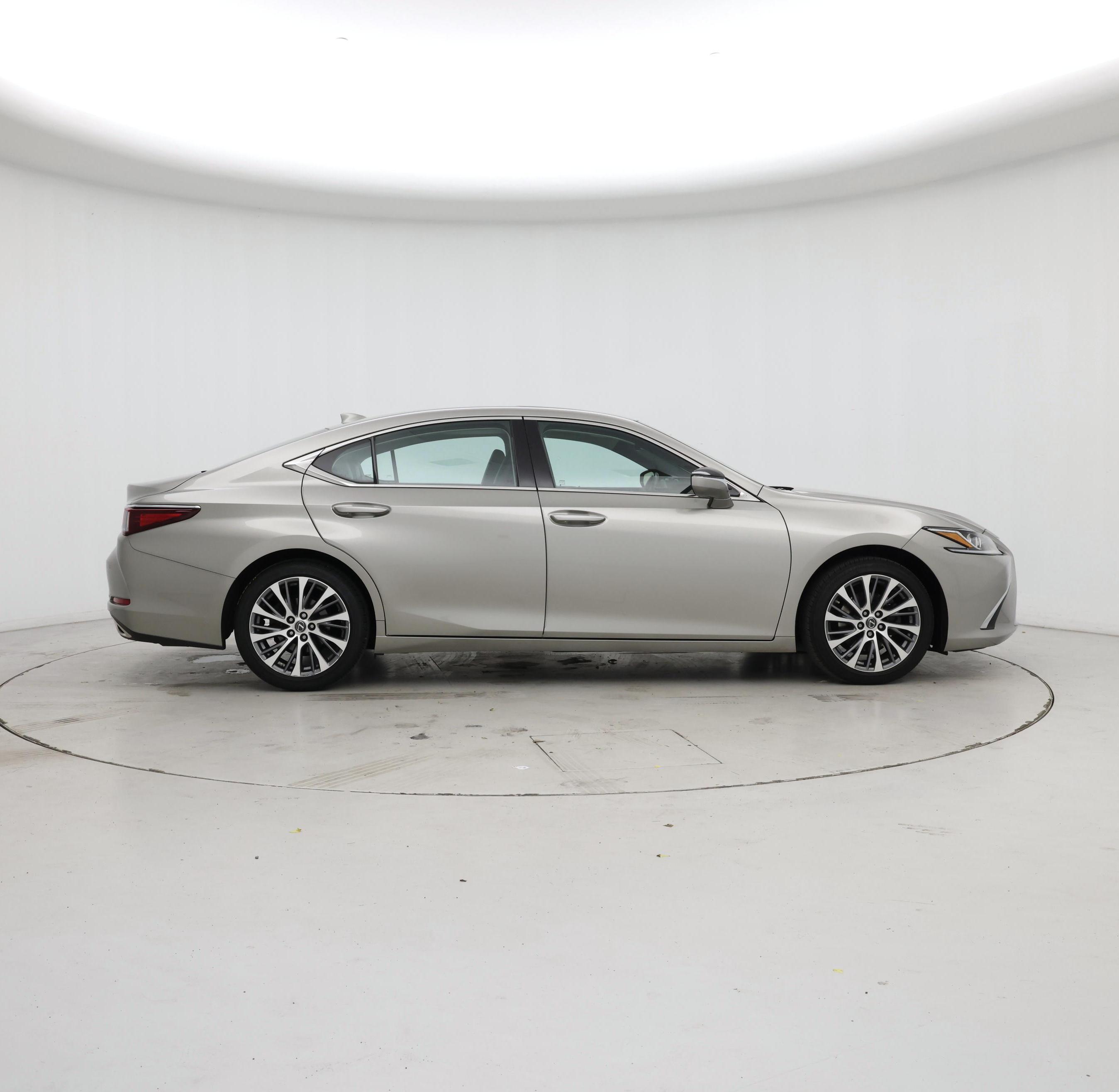 Thumbnail: 2020 Lexus ES - 7