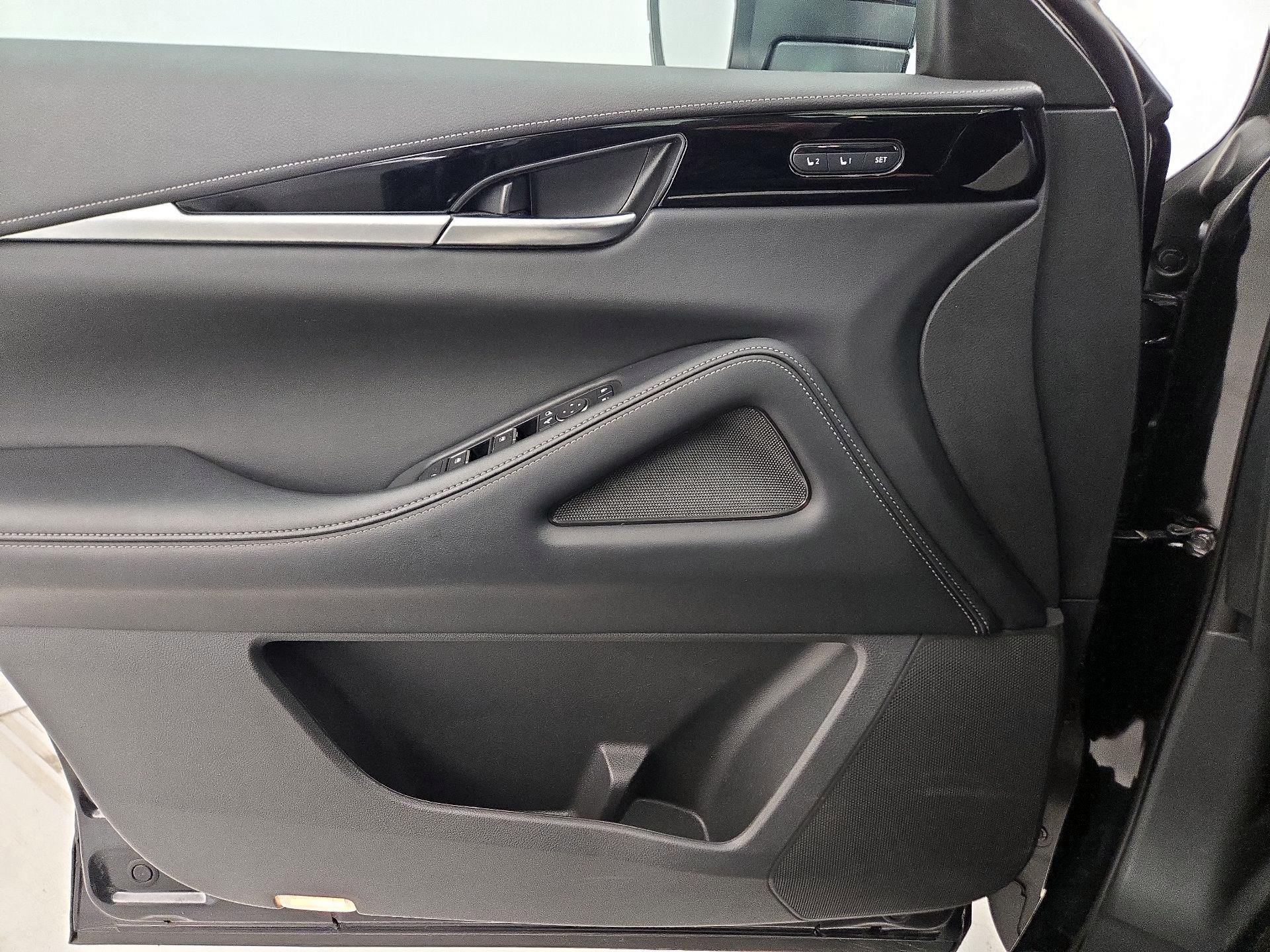 Thumbnail: 2025 INFINITI QX60 - 12