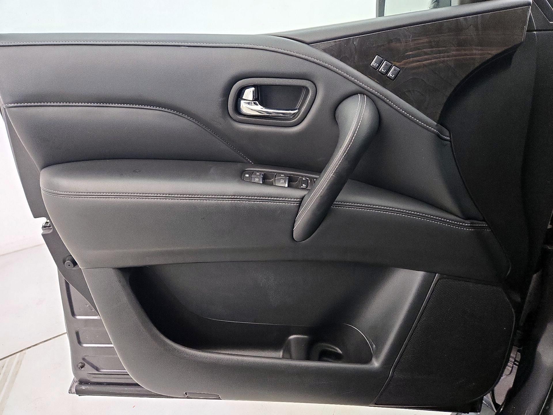 Thumbnail: 2024 INFINITI QX80 - 12