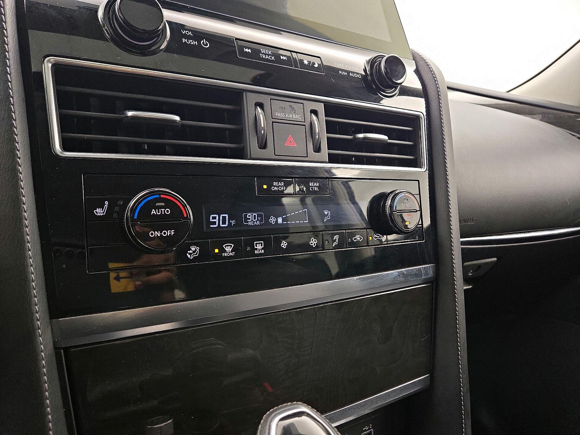 Thumbnail: 2024 INFINITI QX80 - 16