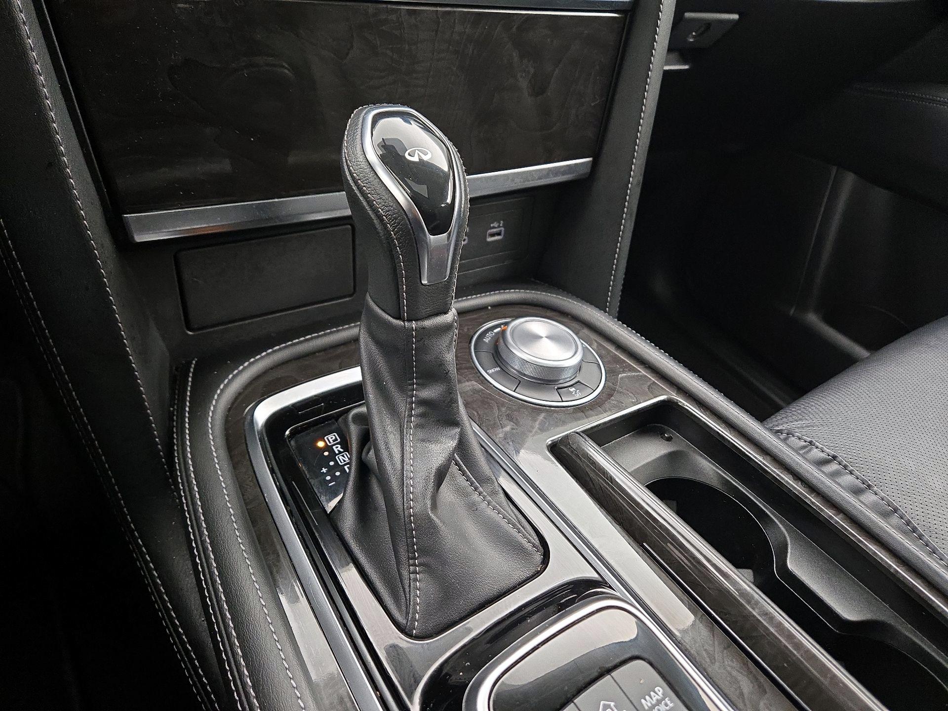 Thumbnail: 2024 INFINITI QX80 - 17